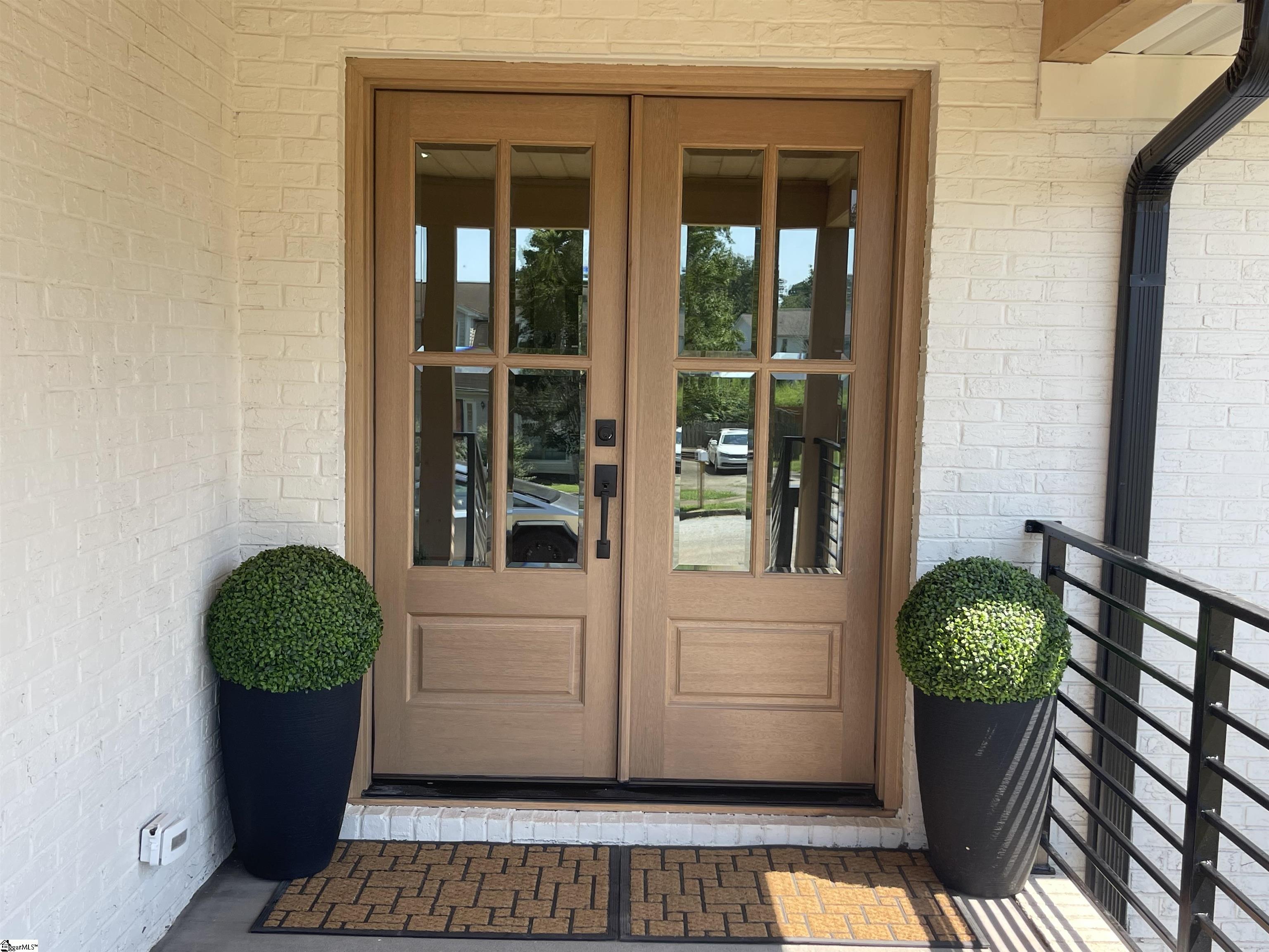 2 Dahlglen Avenue Greenville, SC 29607