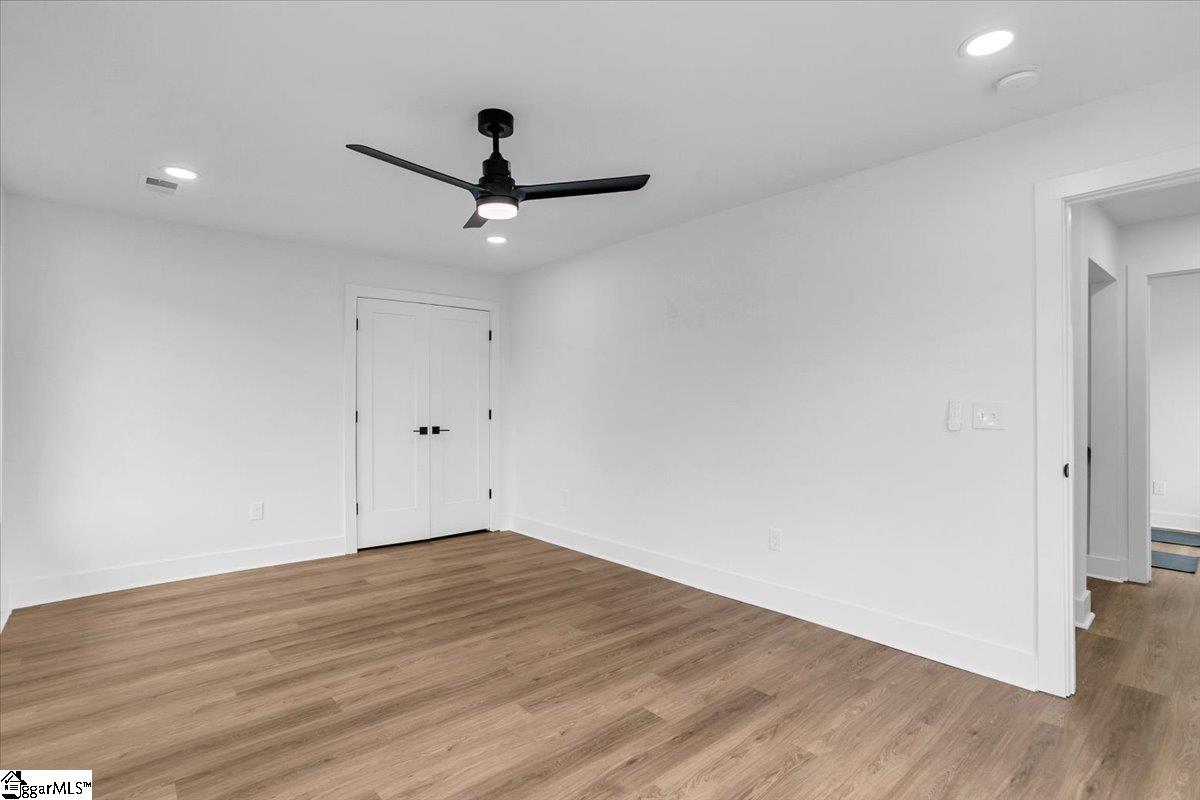 2 Dahlglen Avenue Greenville, SC 29607