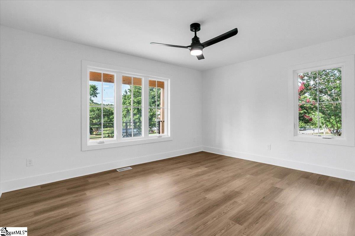 2 Dahlglen Avenue Greenville, SC 29607