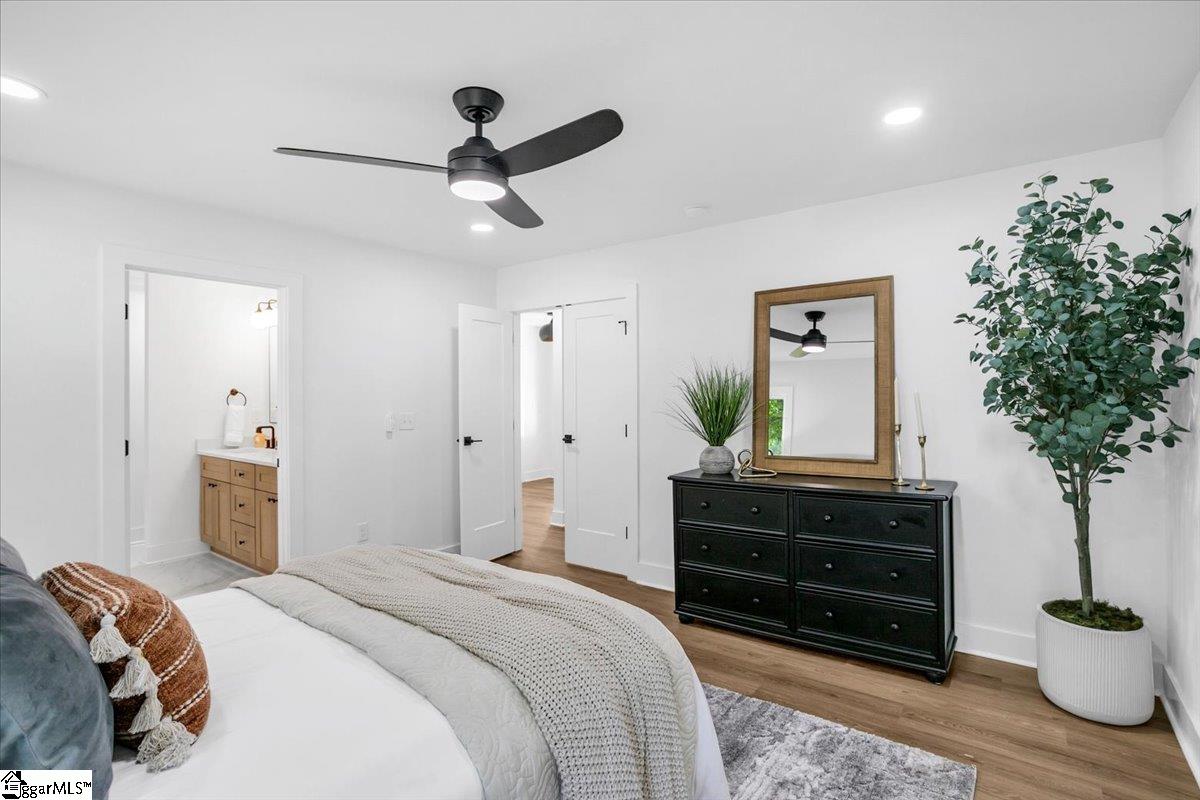 2 Dahlglen Avenue Greenville, SC 29607