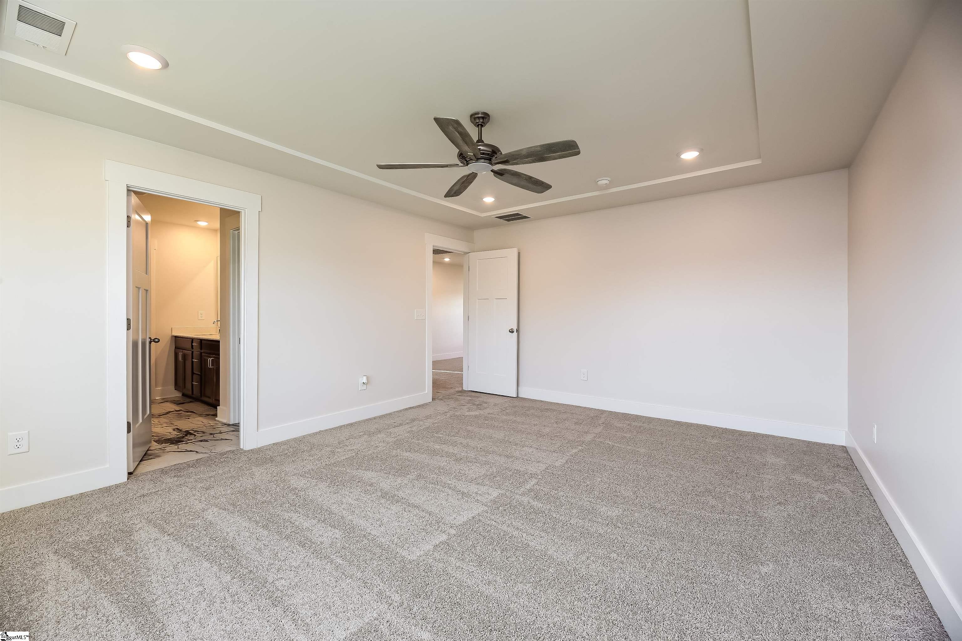 364 Pewter Circle Simpsonville, SC 29680