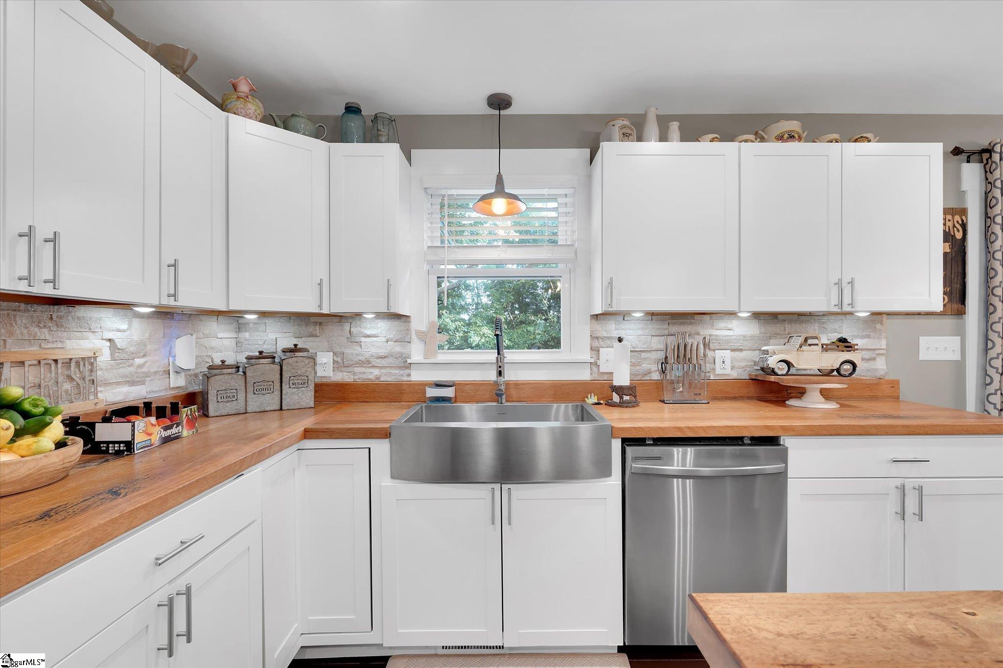 301 Ridgecrest Drive Easley, SC 29640
