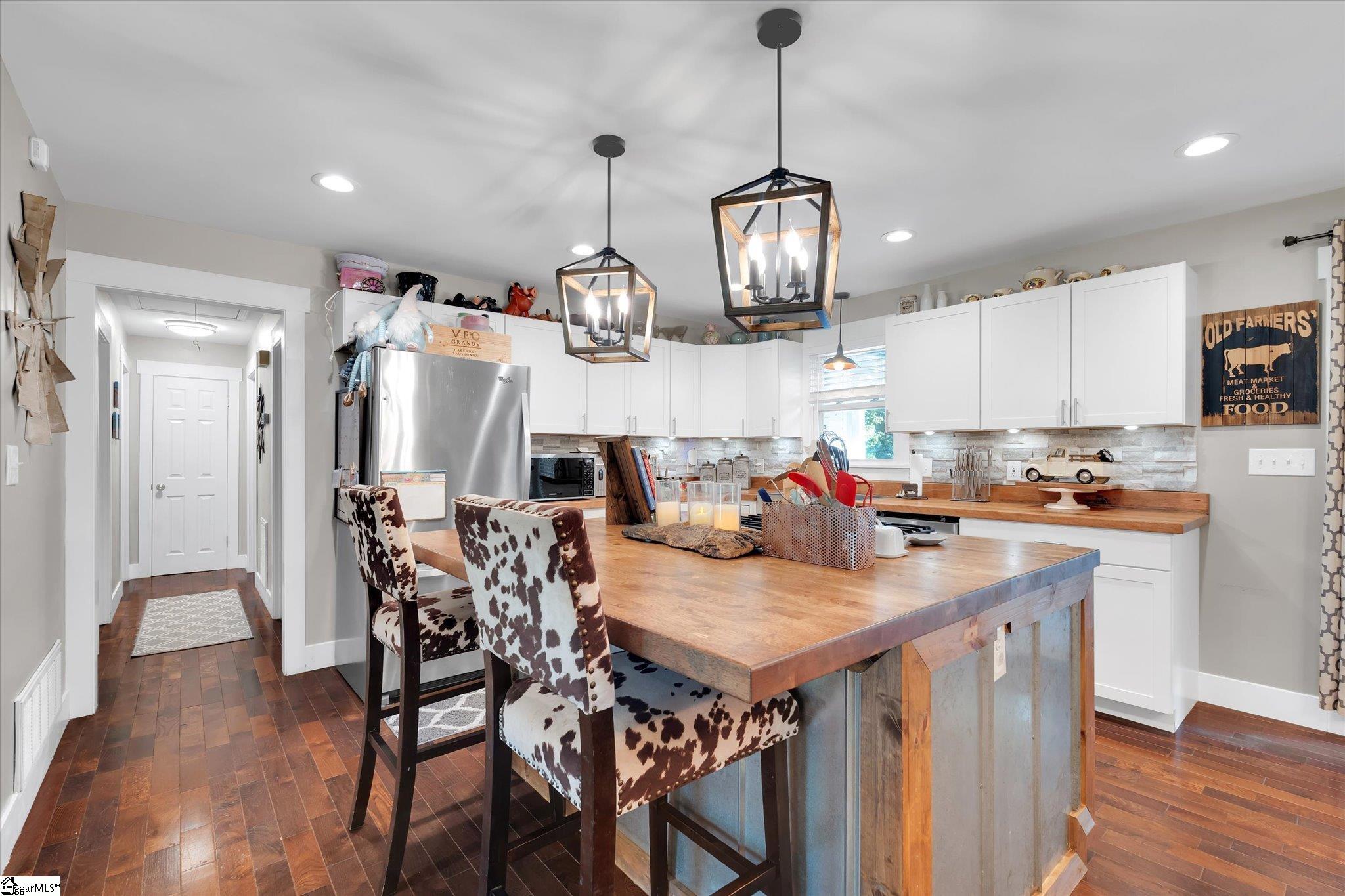 301 Ridgecrest Drive Easley, SC 29640