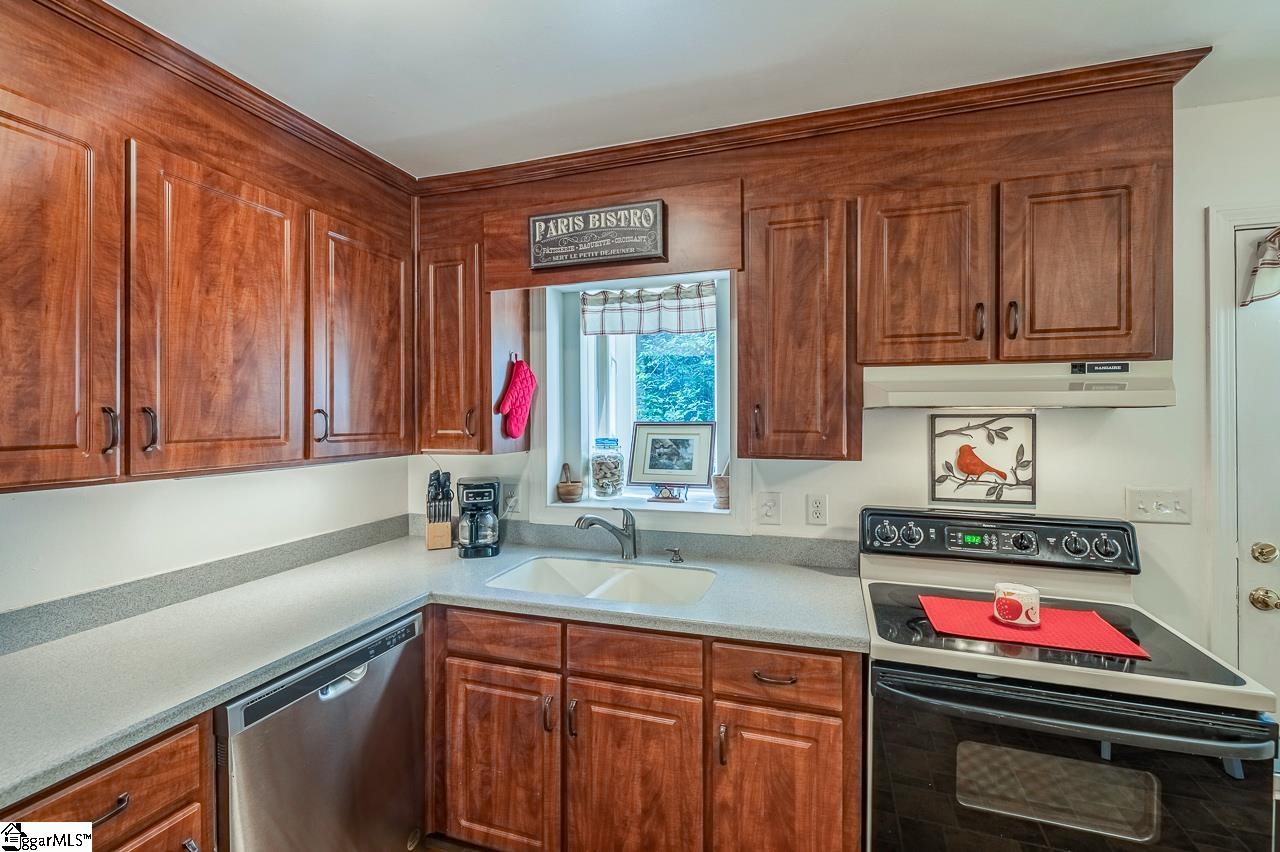 2A Heritage Court Greenville, SC 29615