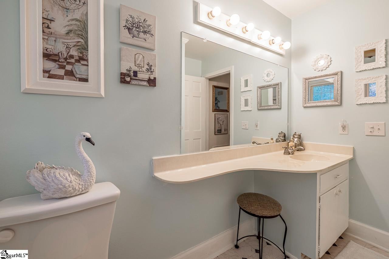 2A Heritage Court Greenville, SC 29615