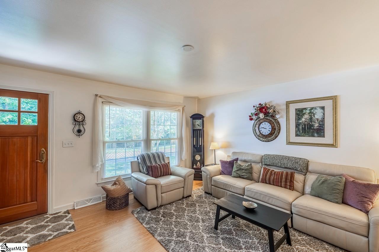 2A Heritage Court Greenville, SC 29615