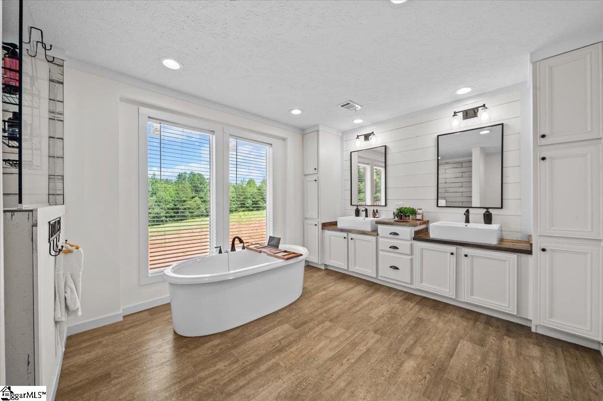 295 Old Mill Road Chesnee, SC 29323
