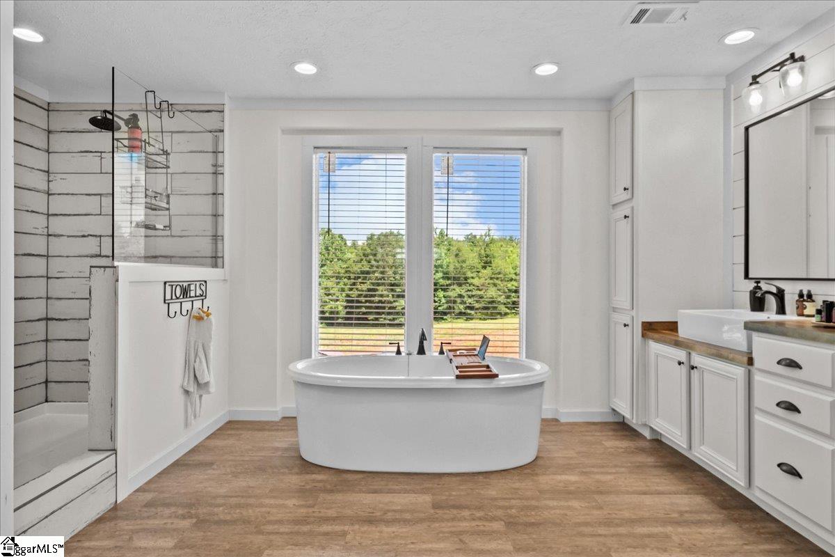295 Old Mill Road Chesnee, SC 29323