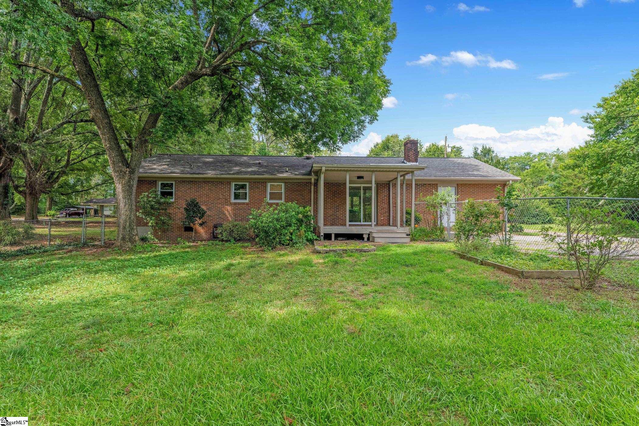 105 Martindale Drive Simpsonville, SC 29681