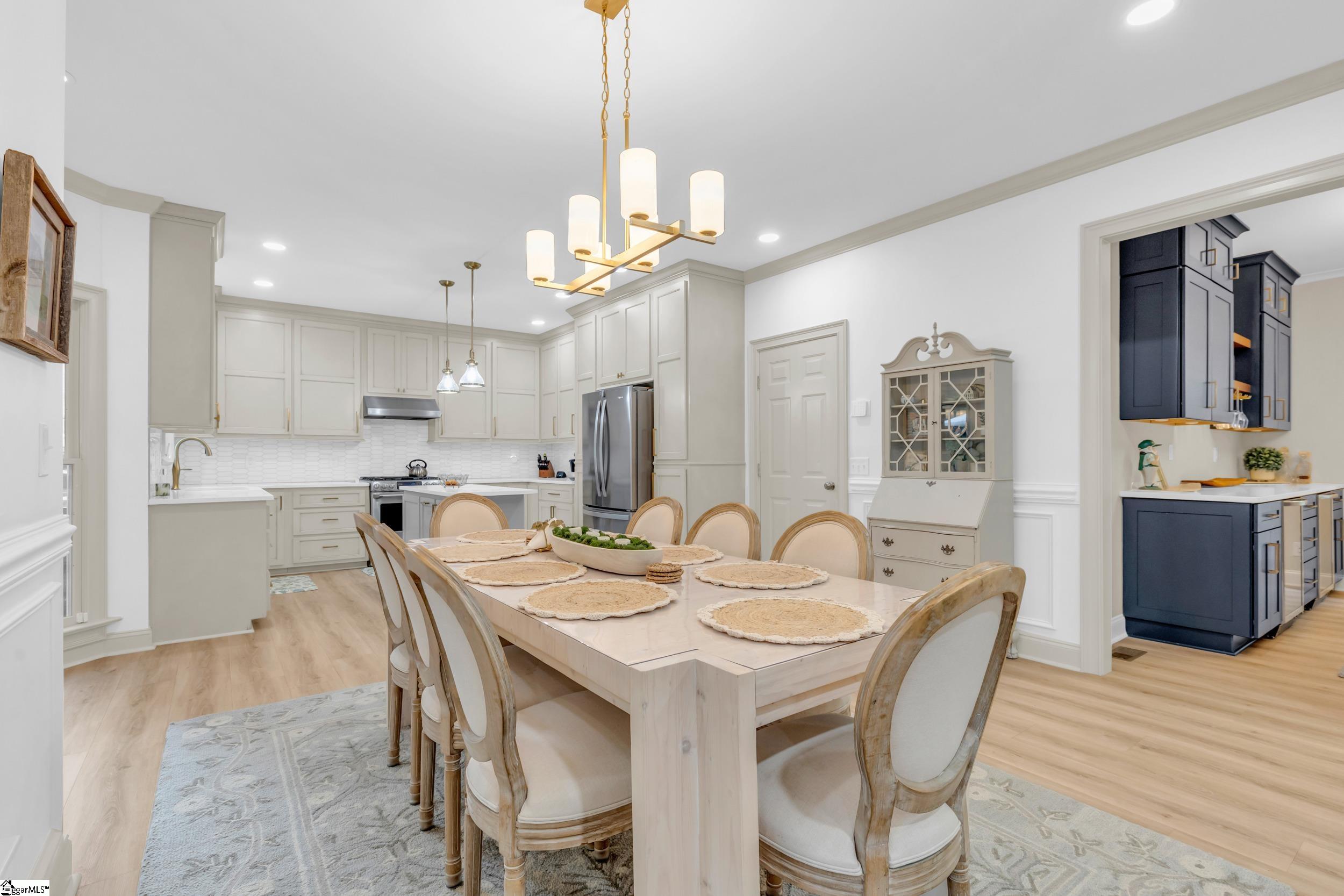 341 Parkside Drive Simpsonville, SC 29681