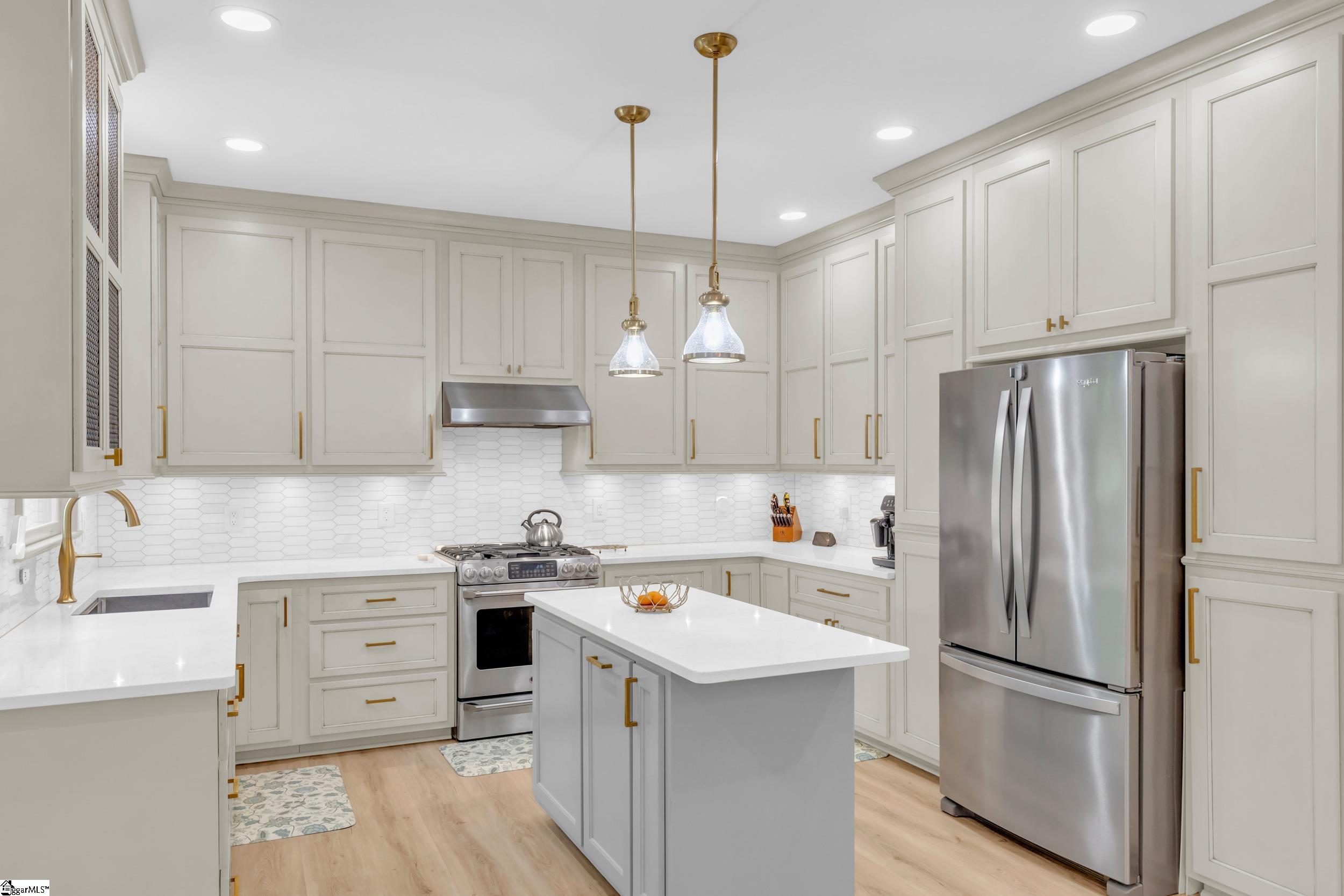 341 Parkside Drive Simpsonville, SC 29681