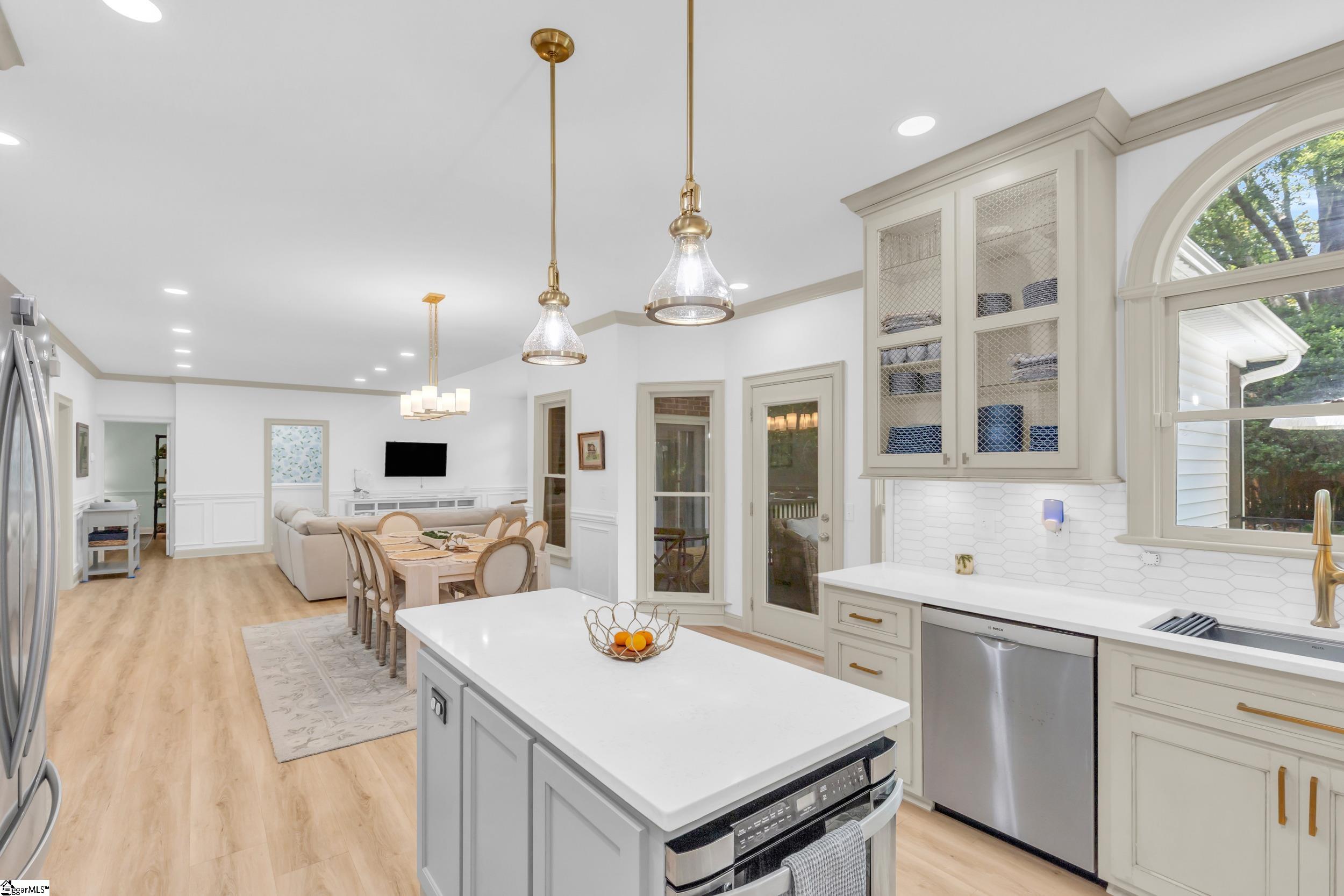 341 Parkside Drive Simpsonville, SC 29681