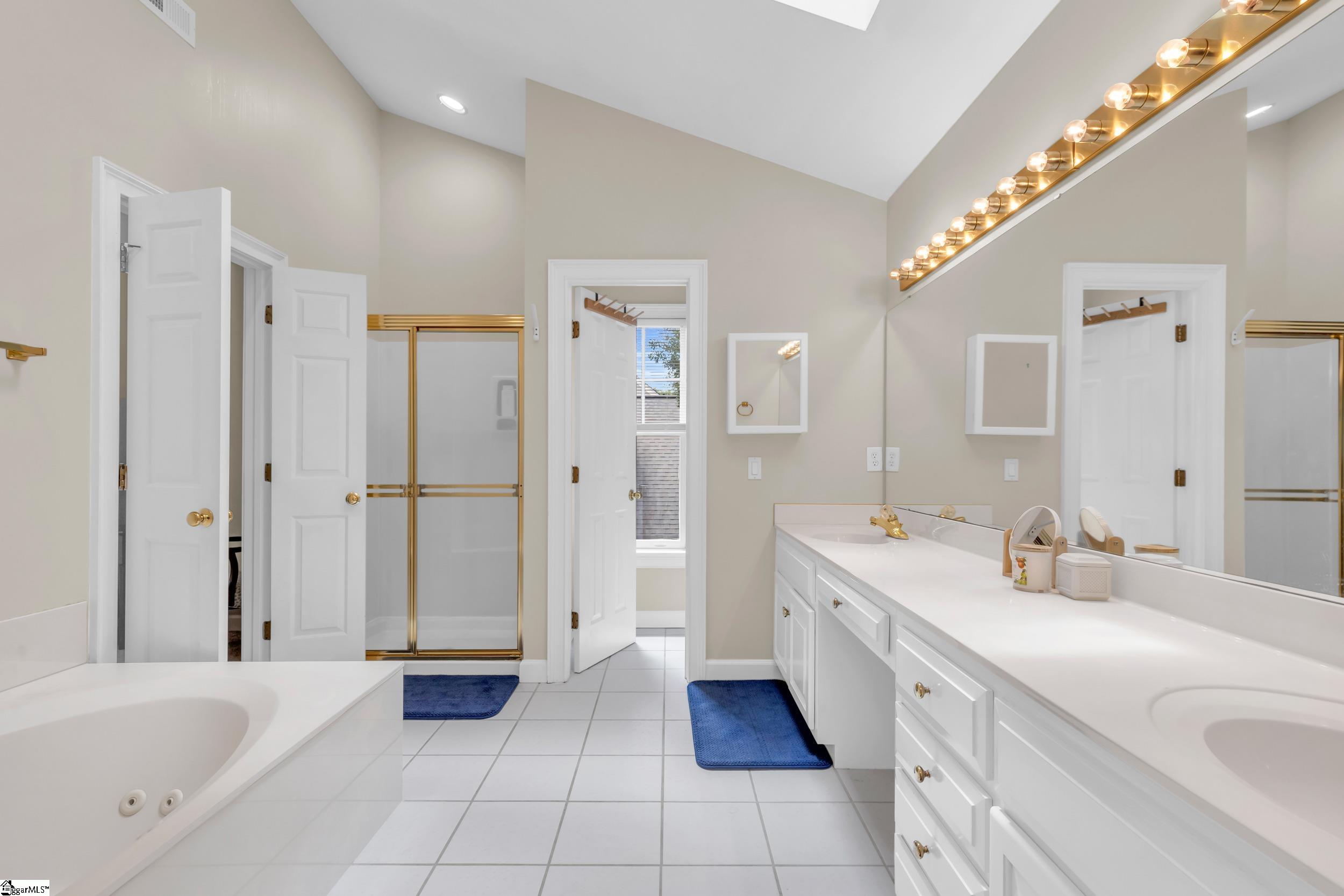 341 Parkside Drive Simpsonville, SC 29681