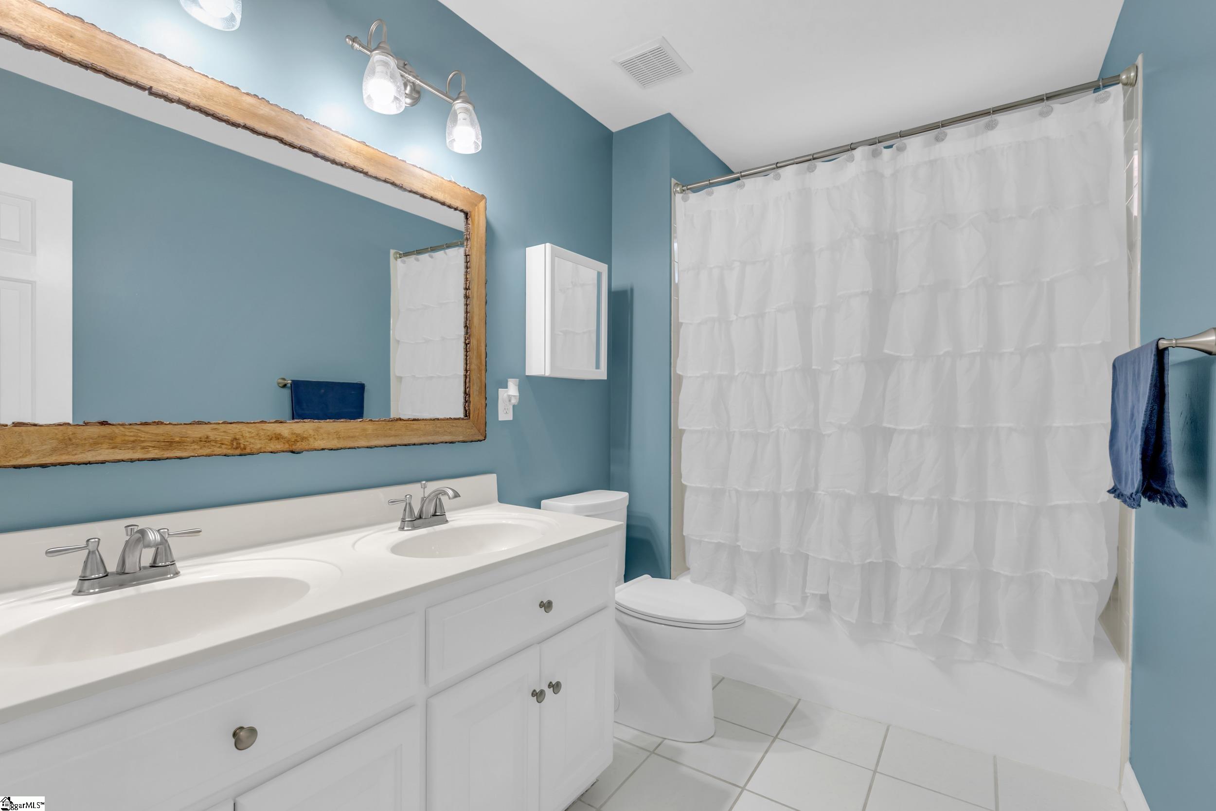 341 Parkside Drive Simpsonville, SC 29681