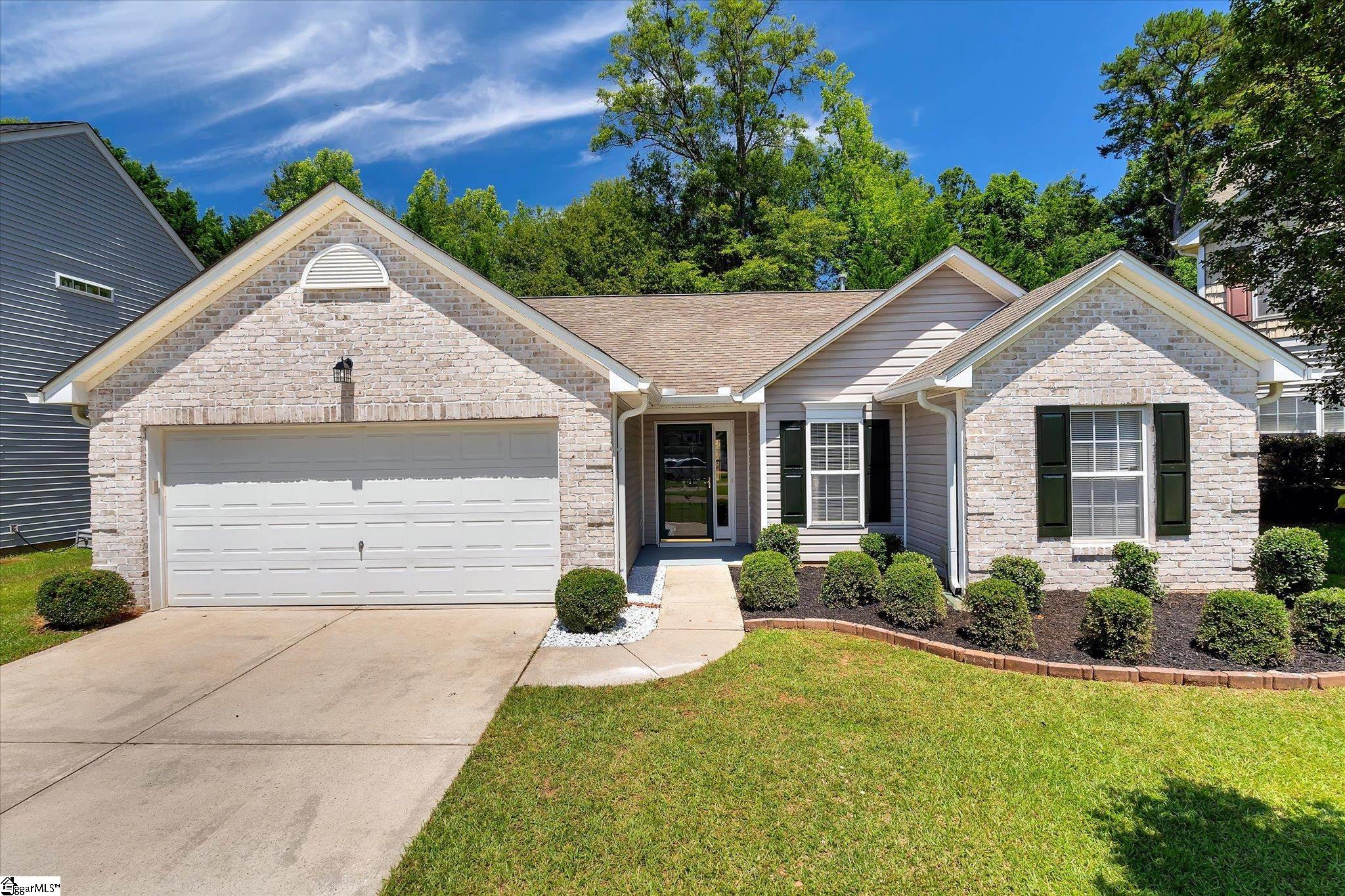 25 Sunfield Court Greer, SC 29650