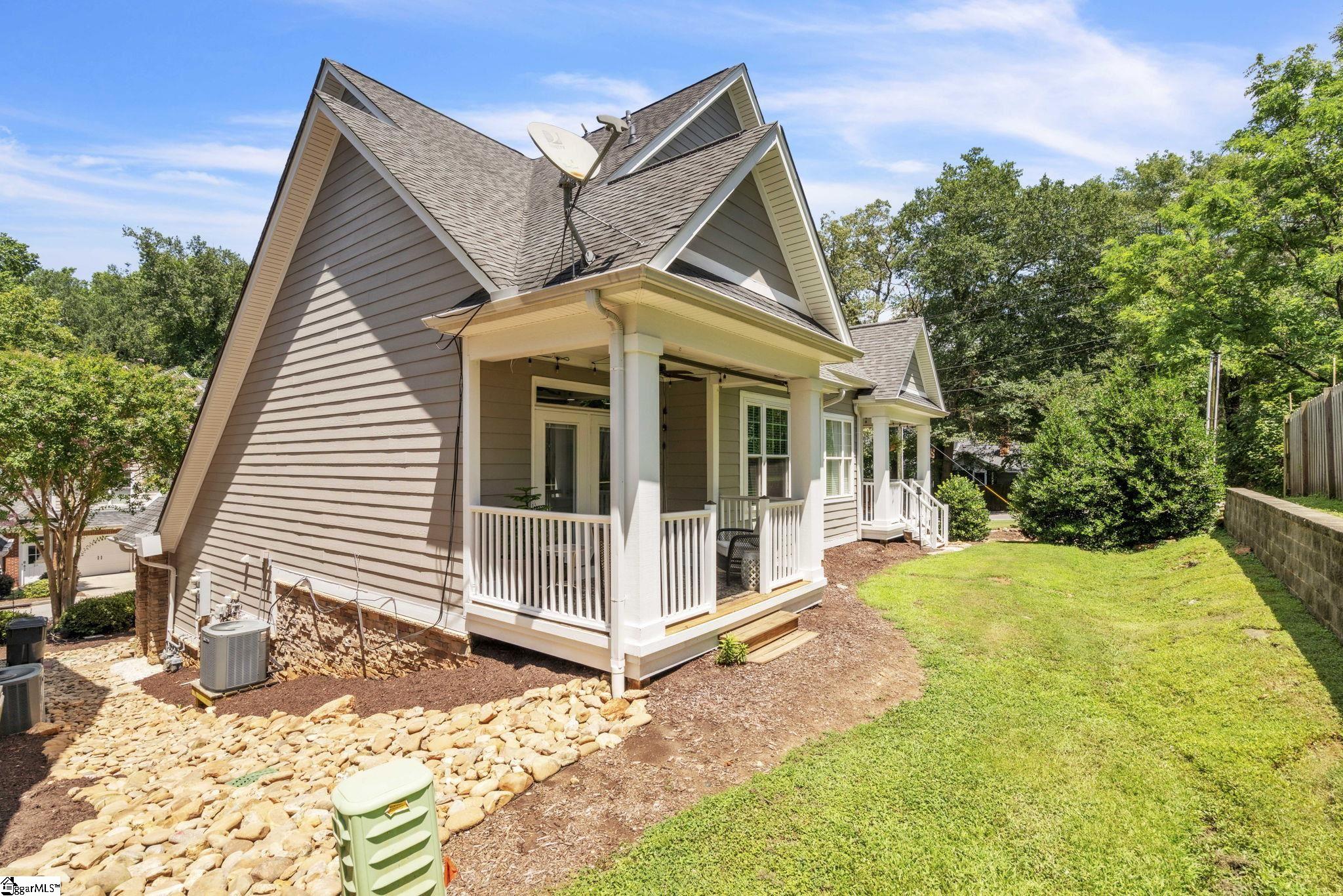 1 Edge Court UNIT Unit B Greenville, SC 29609