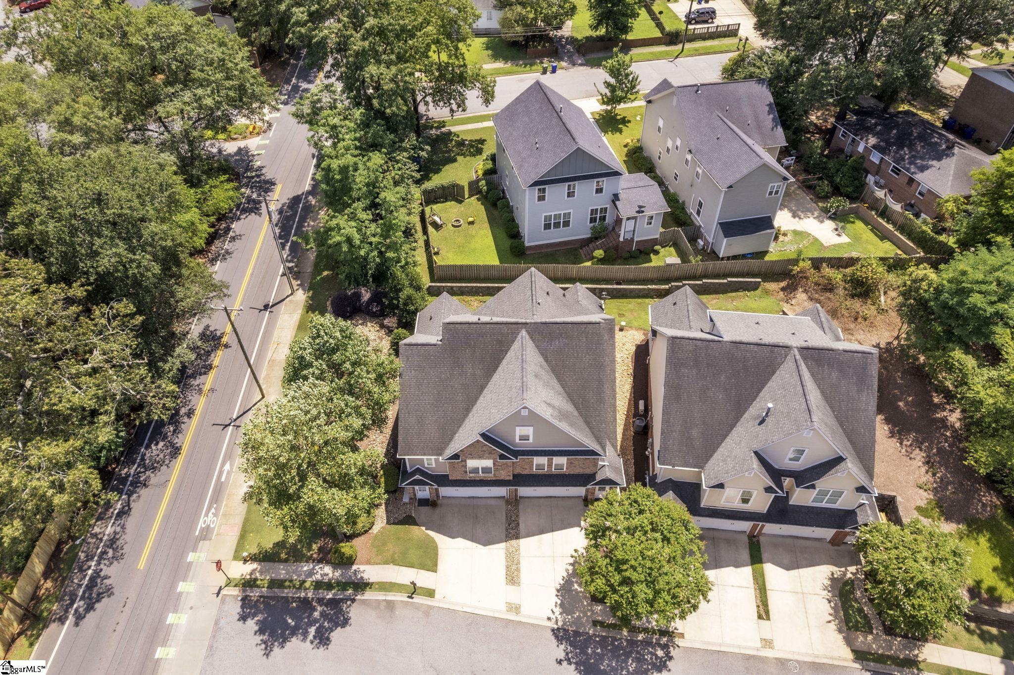 1 Edge Court UNIT Unit B Greenville, SC 29609