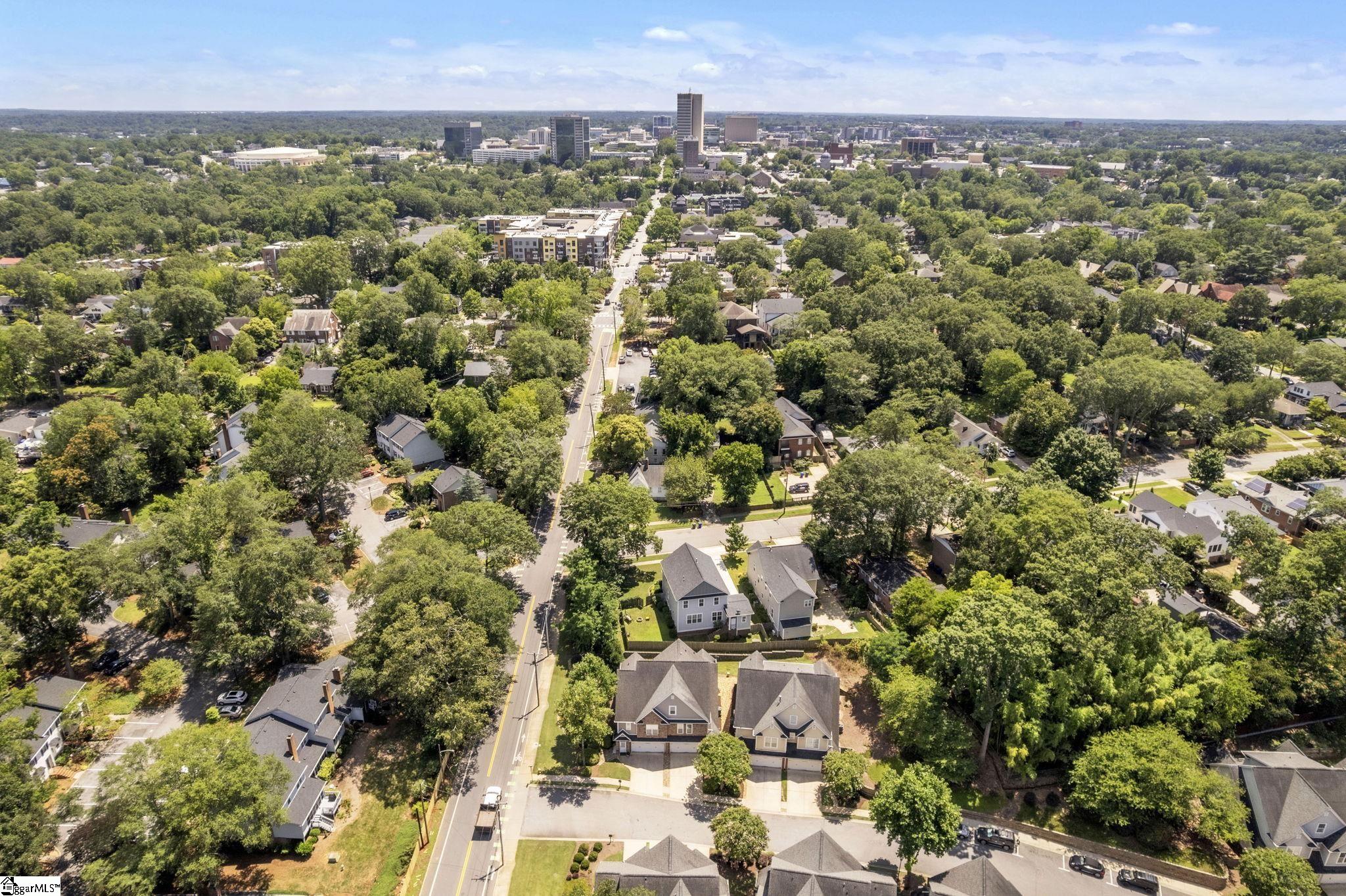 1 Edge Court UNIT Unit B Greenville, SC 29609