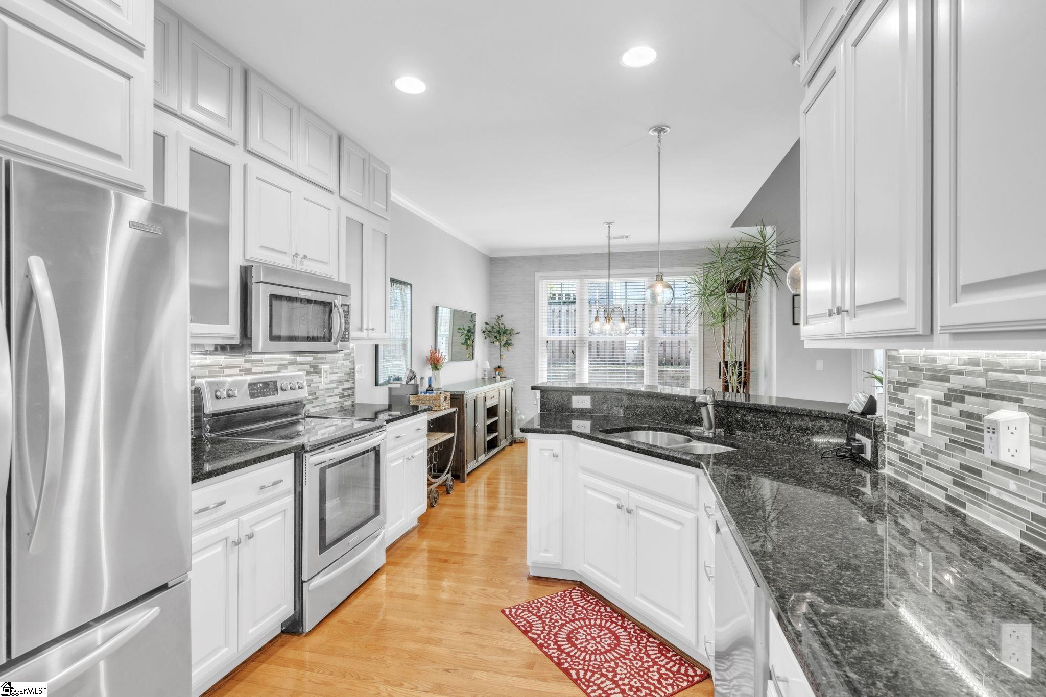1 Edge Court UNIT Unit B Greenville, SC 29609