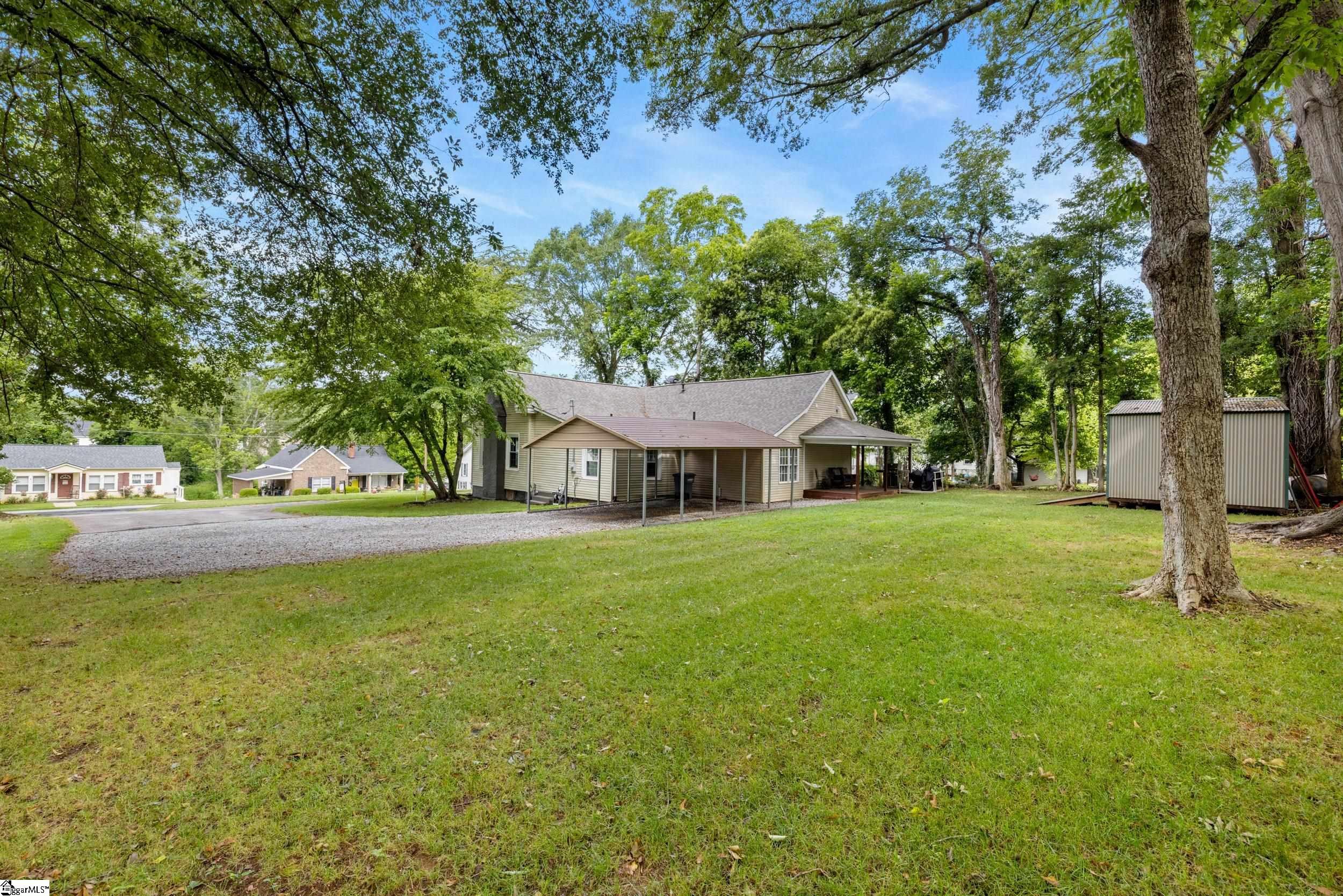 9 Lee Street Liberty, SC 29657