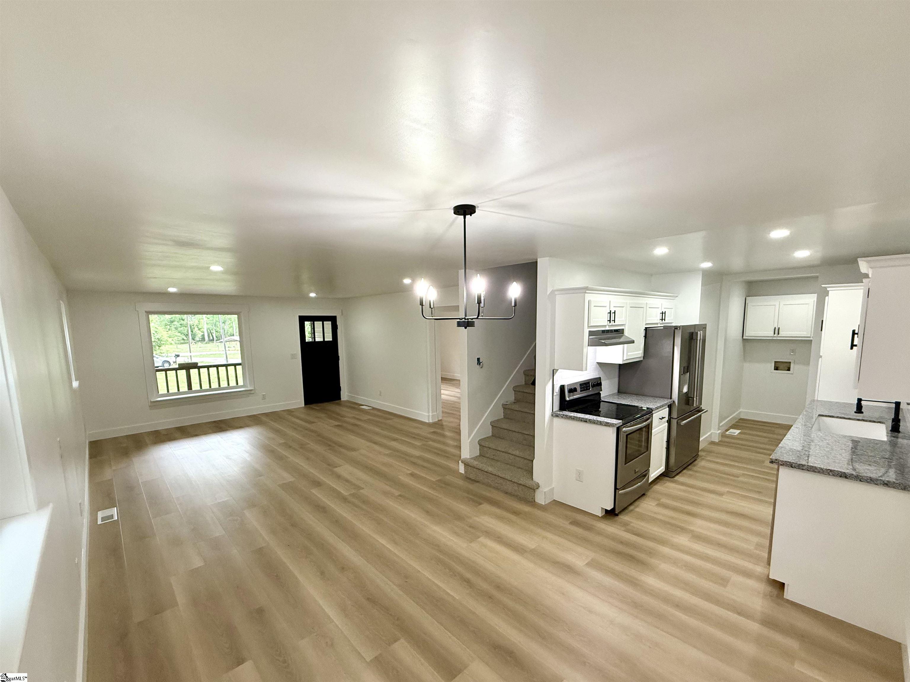 202 Randolph Court Woodruff, SC 29388-8604