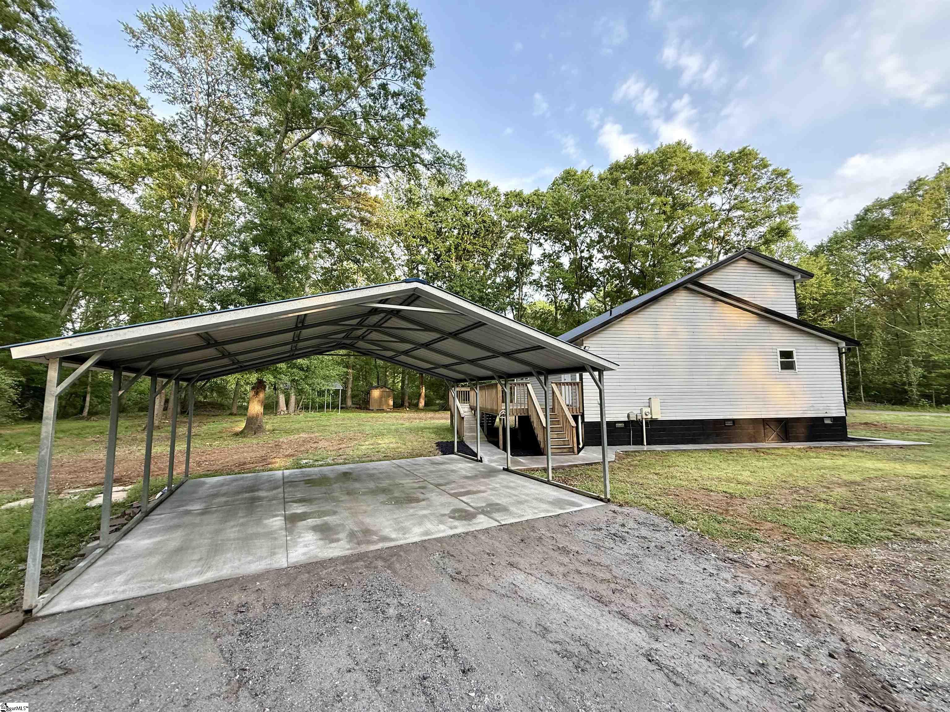 202 Randolph Court Woodruff, SC 29388-8604