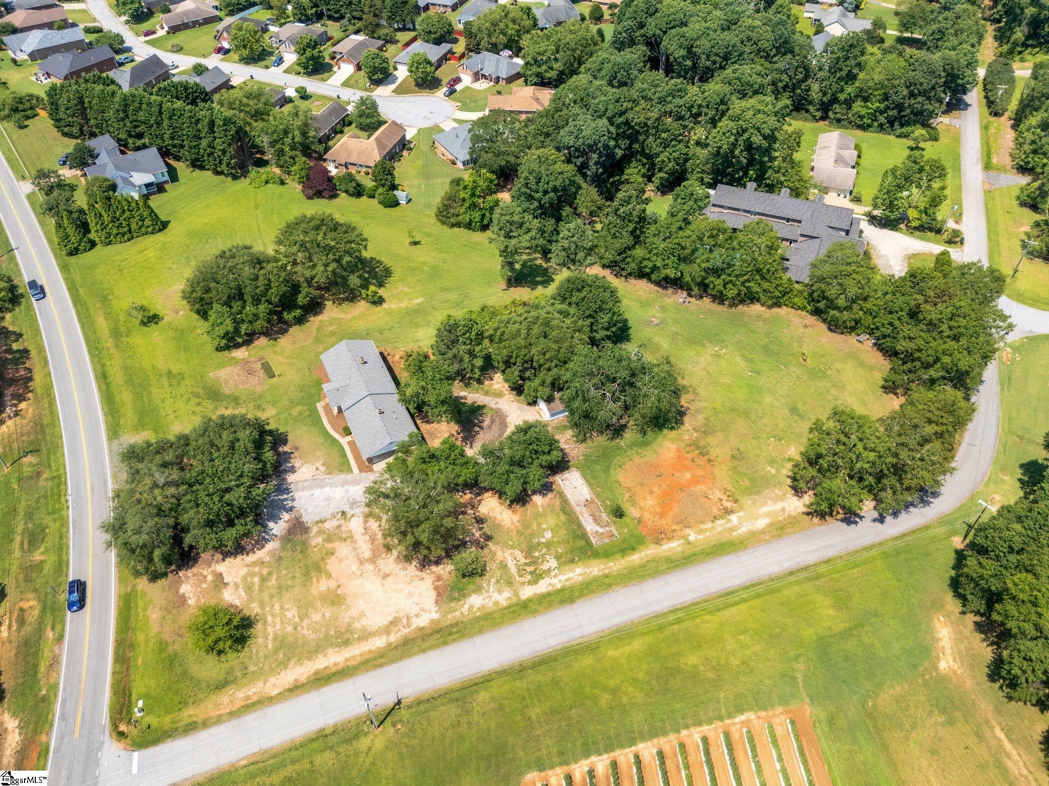 1527 Jonesville Road Simpsonville, SC 29681