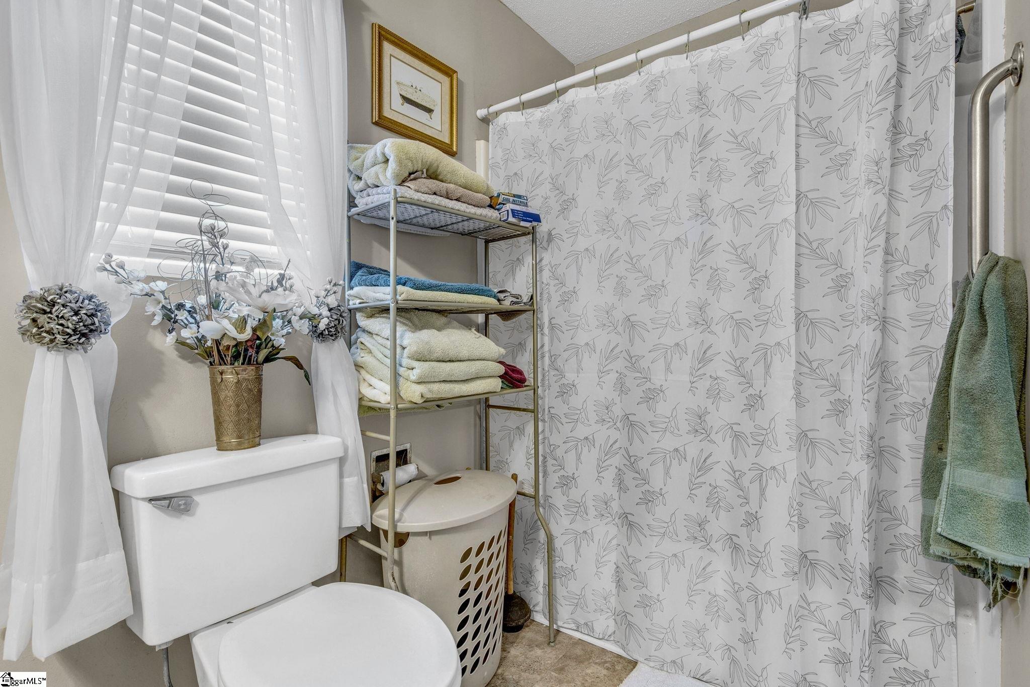 68 Hutchins Street Greenville, SC 29605