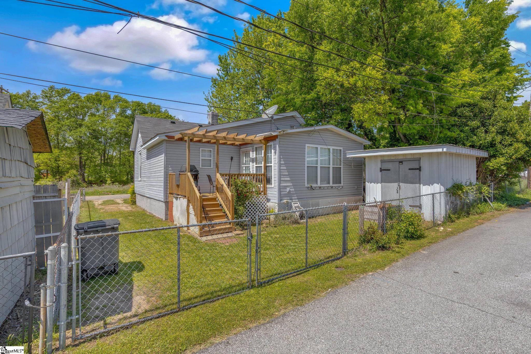 68 Hutchins Street Greenville, SC 29605