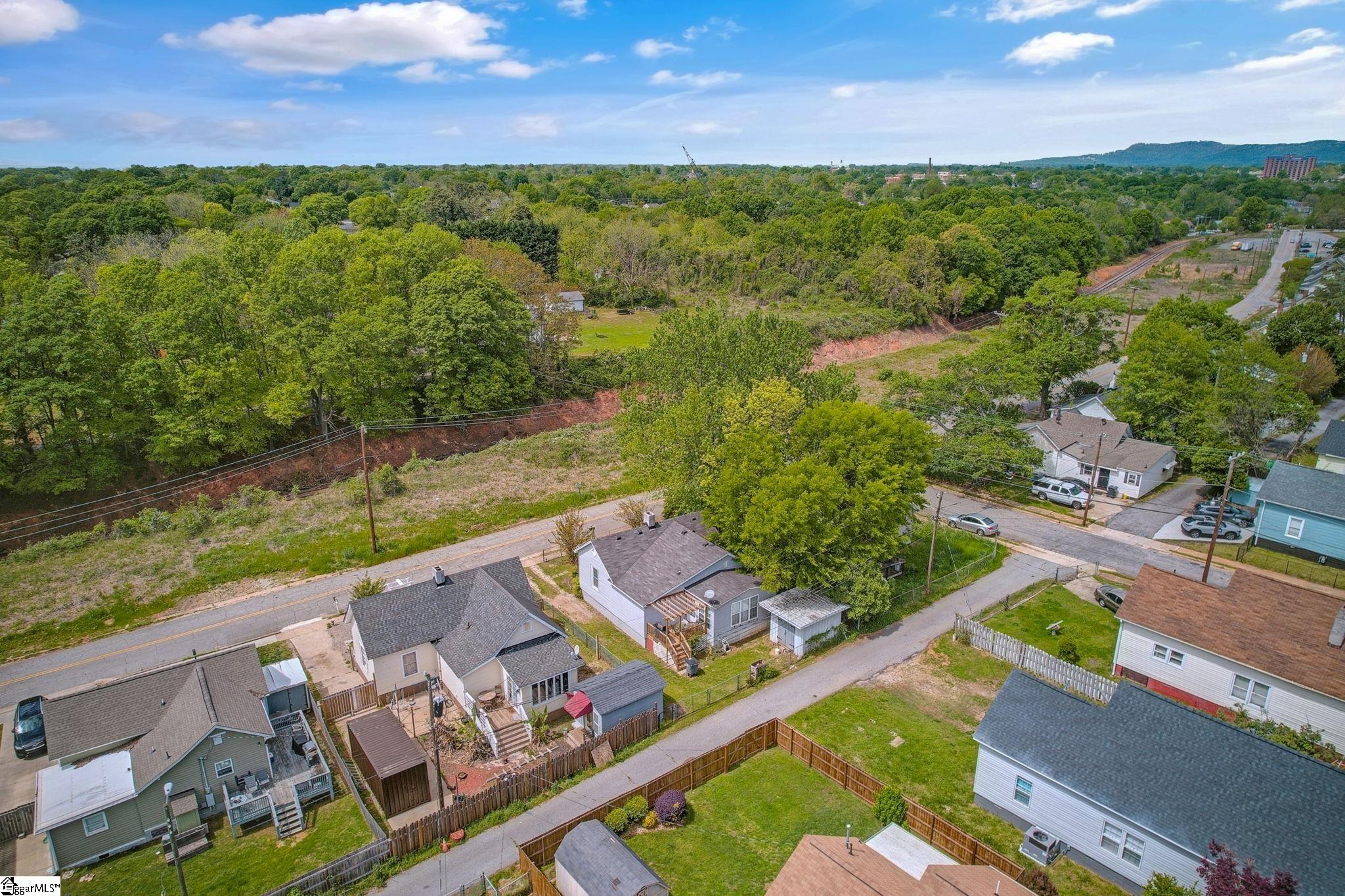 68 Hutchins Street Greenville, SC 29605