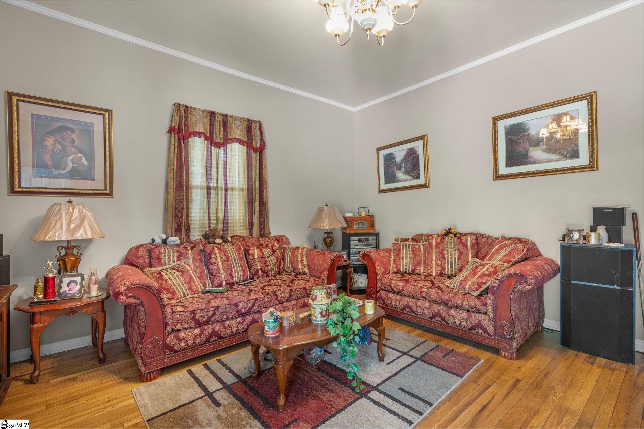 68 Hutchins Street Greenville, SC 29605