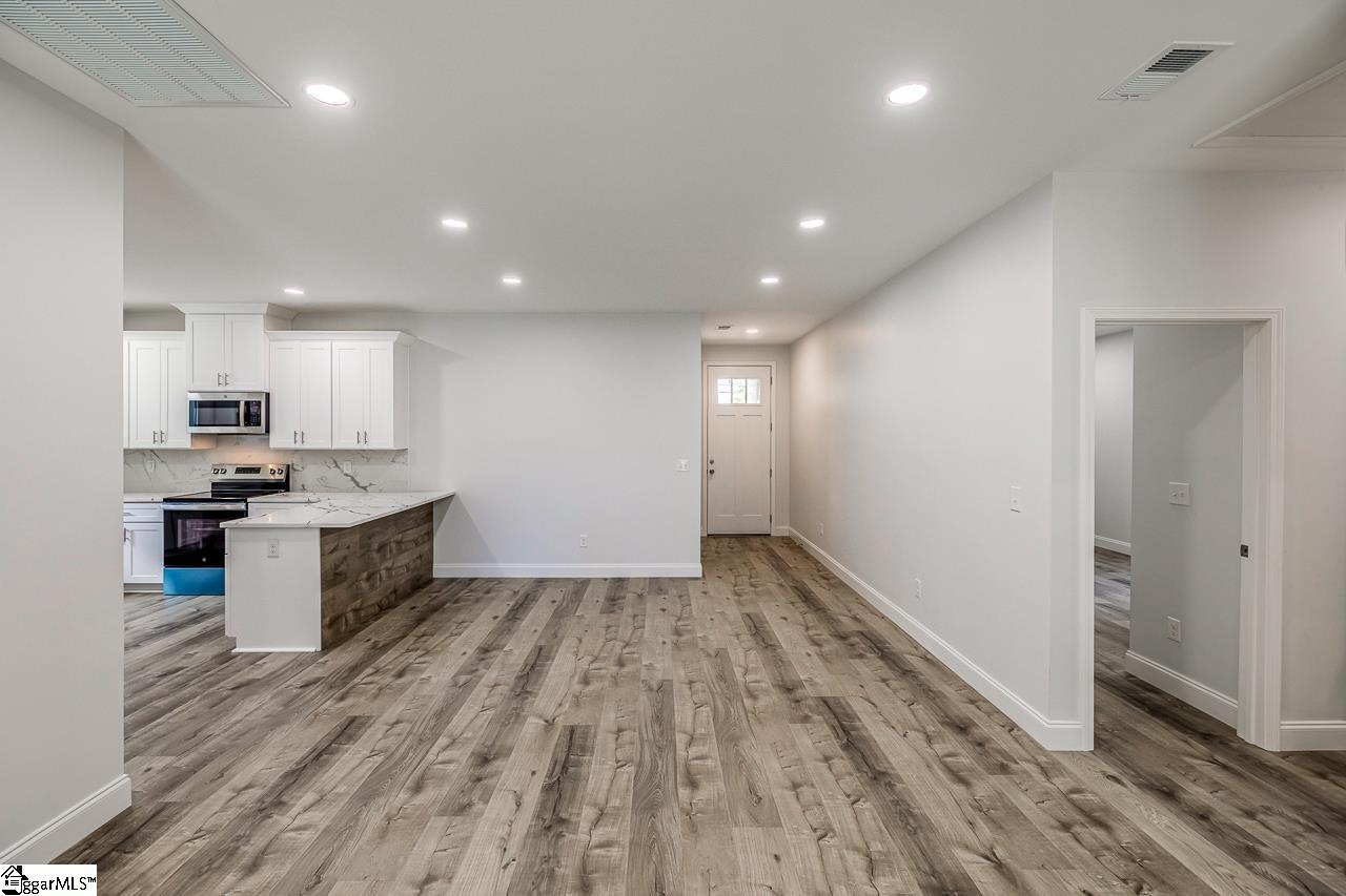 107 A Avondale Road Anderson, SC 29624