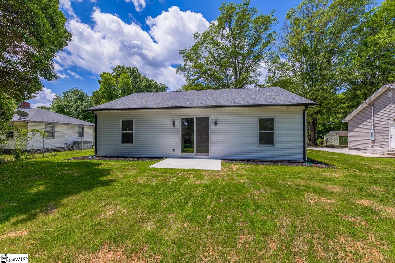 107 A Avondale Road Anderson, SC 29624