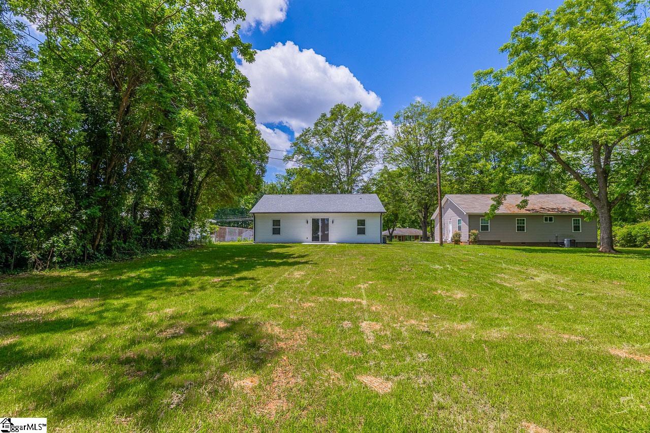 107 A Avondale Road Anderson, SC 29624