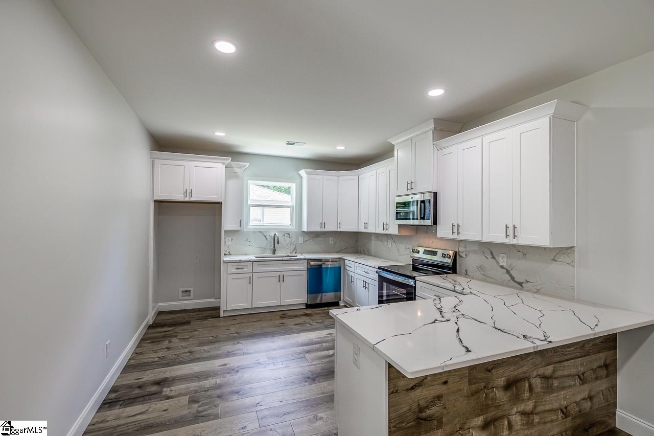 107 A Avondale Road Anderson, SC 29624