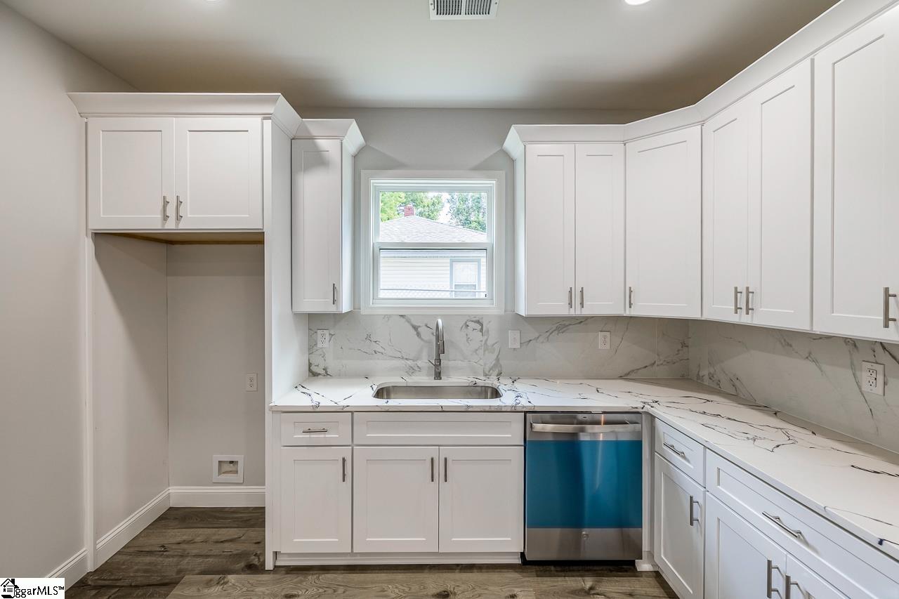107 A Avondale Road Anderson, SC 29624