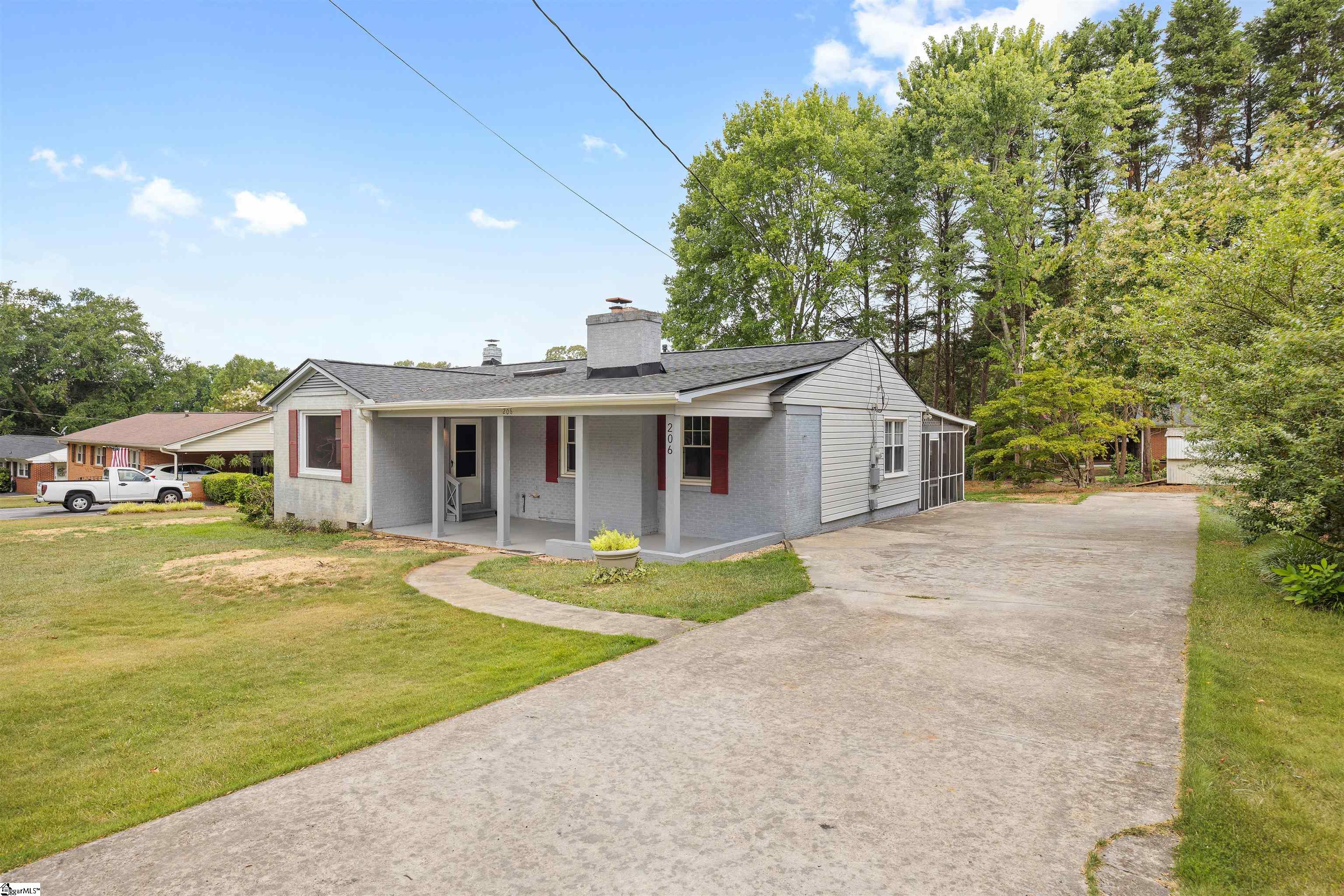 206 Sylvia Road Easley, SC 29642