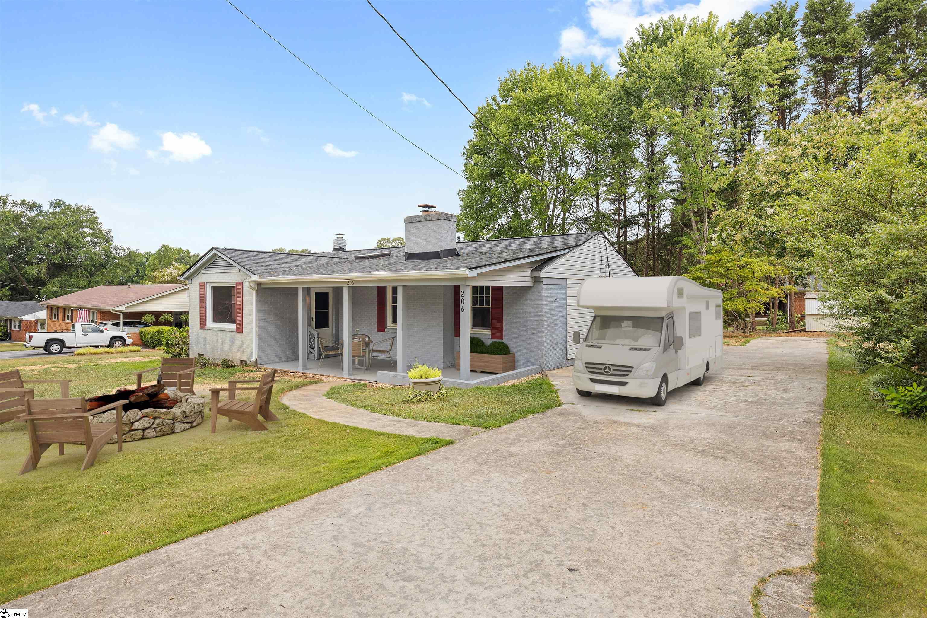 206 Sylvia Road Easley, SC 29642