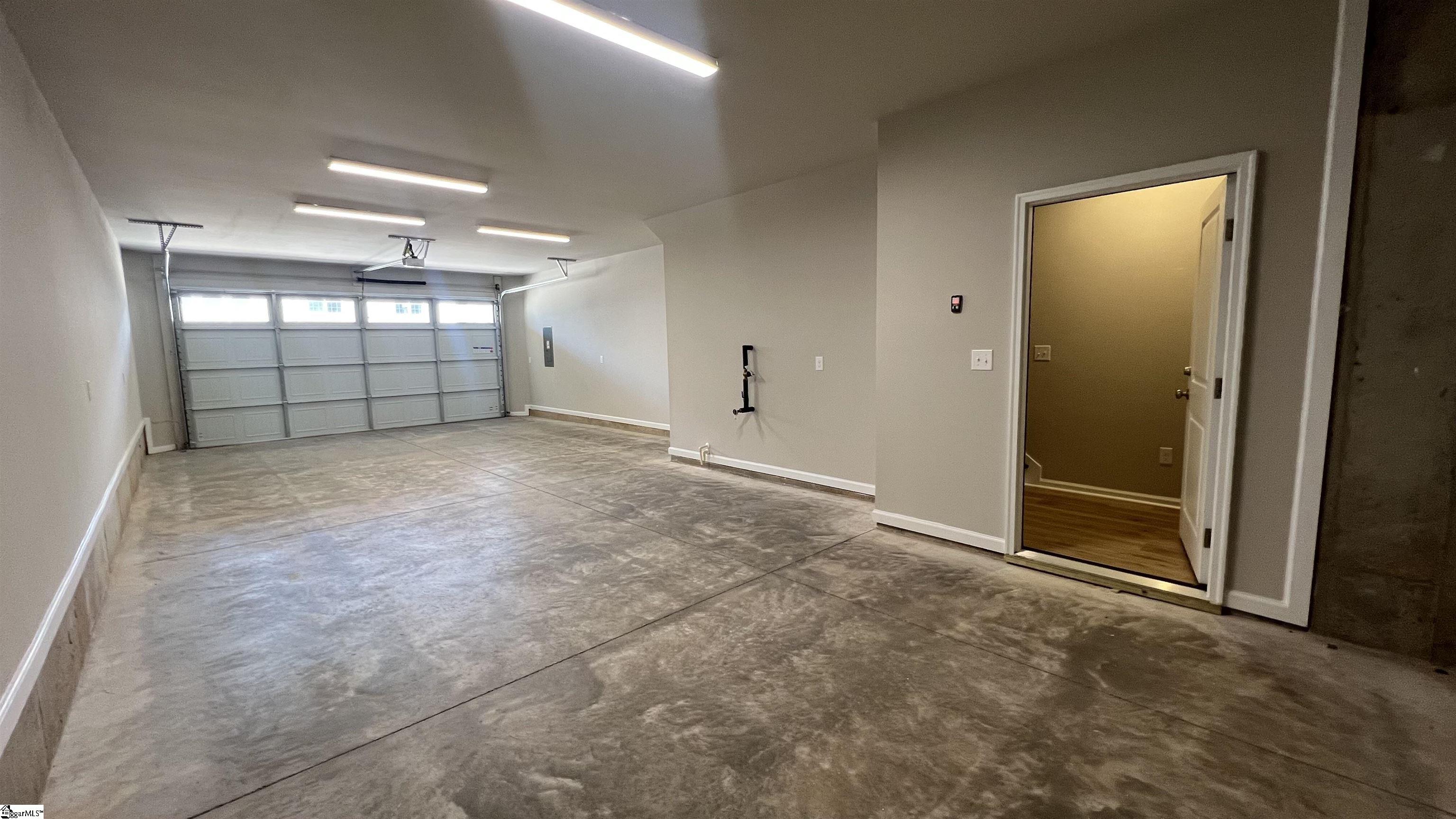39 Leander Drive Greer, SC 29651