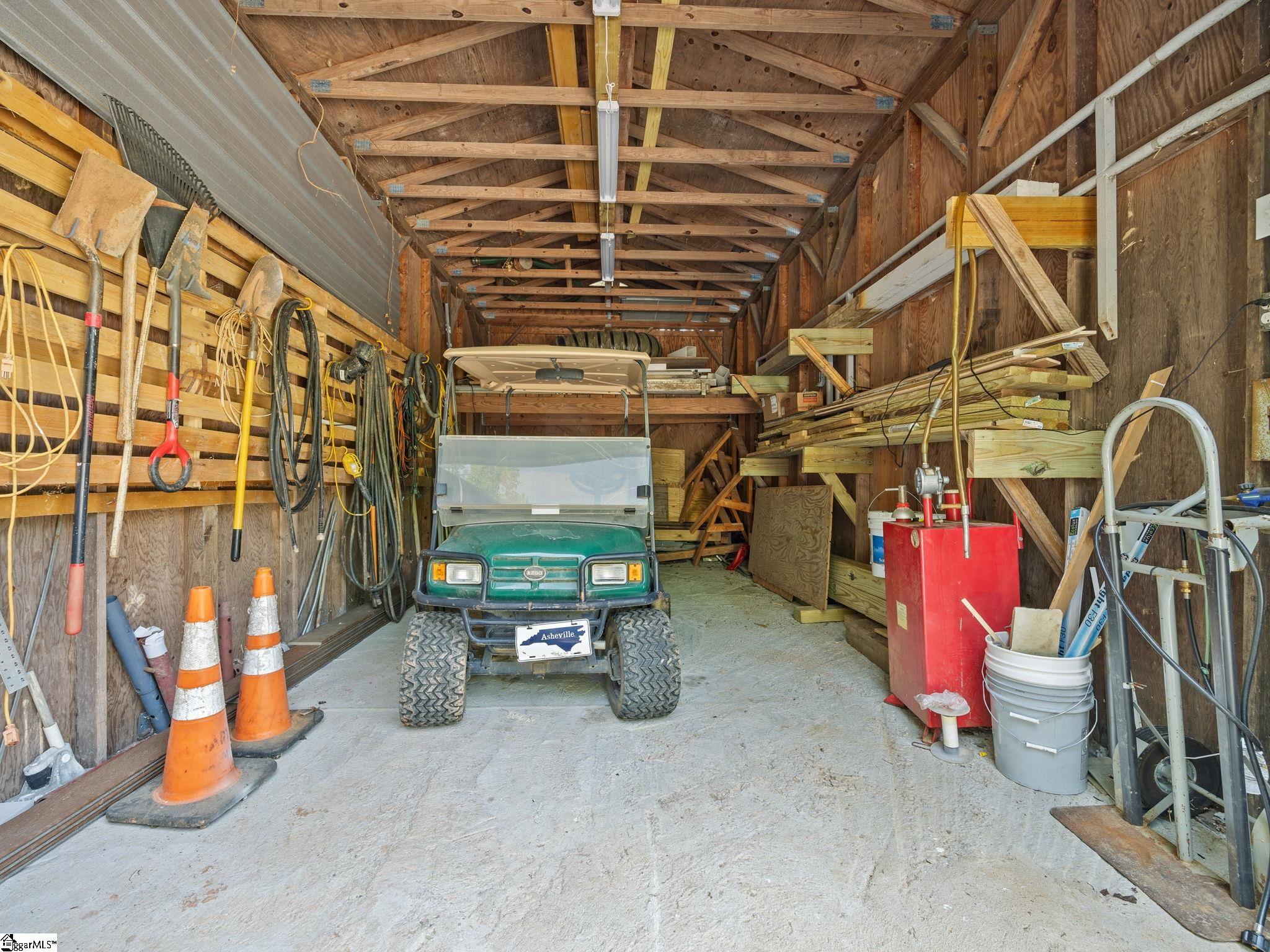 1326 E Lakeshore Drive Landrum, SC 29356