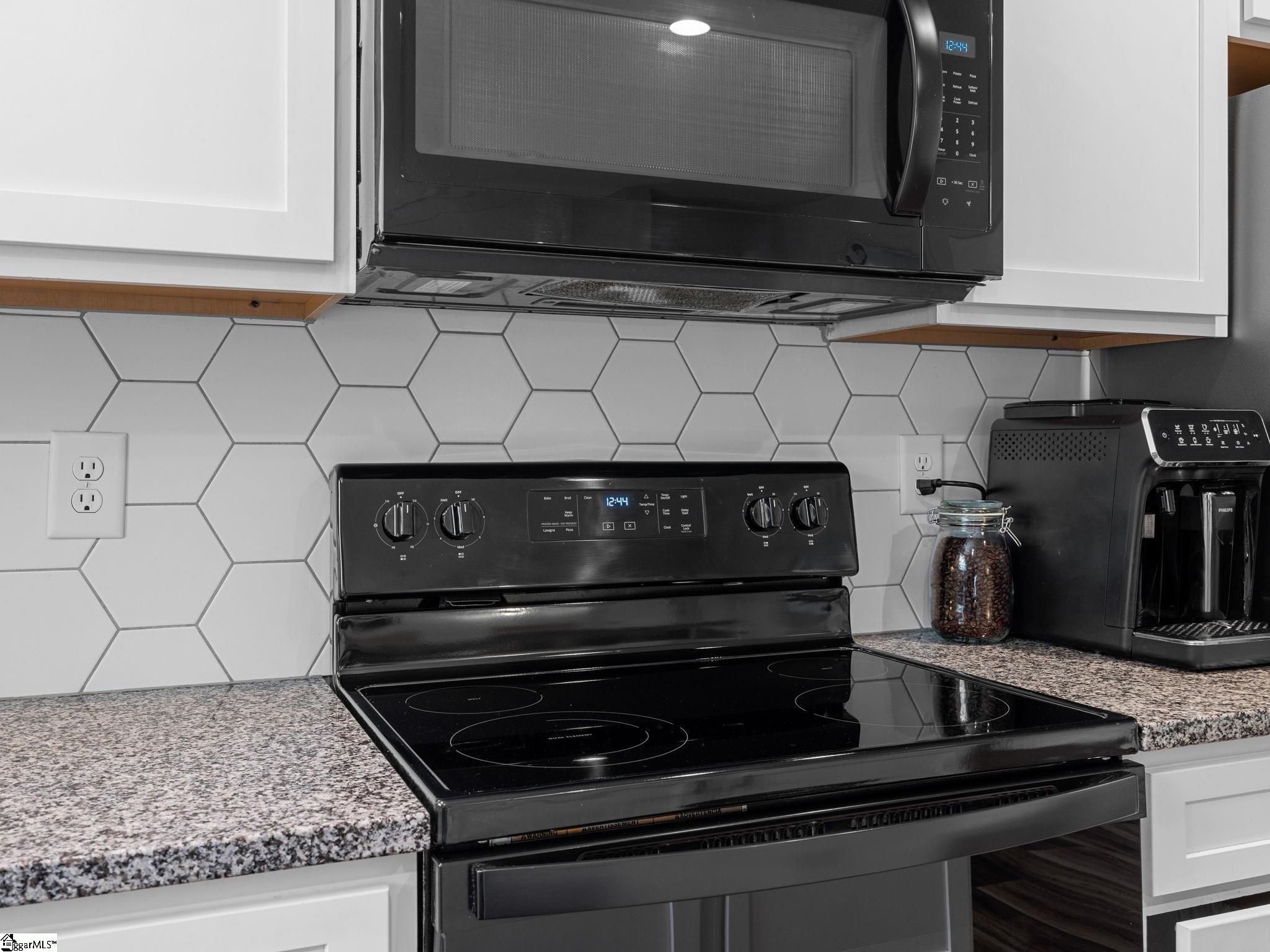 443 Silver Thorne Drive Wellford, SC 29385