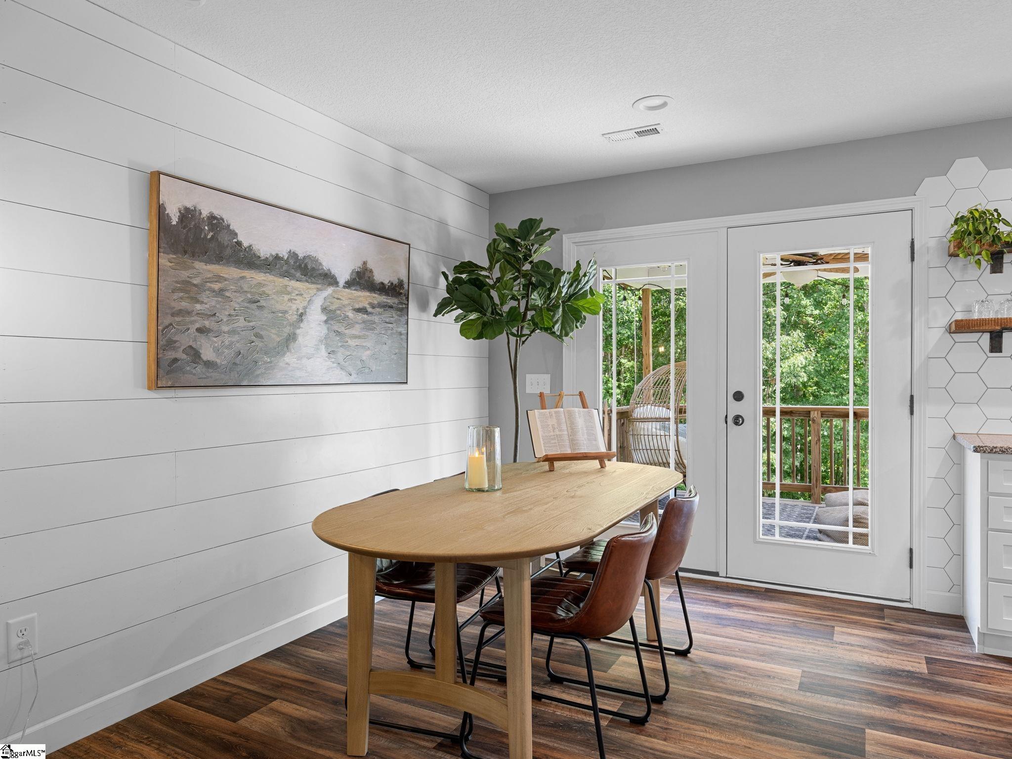 443 Silver Thorne Drive Wellford, SC 29385