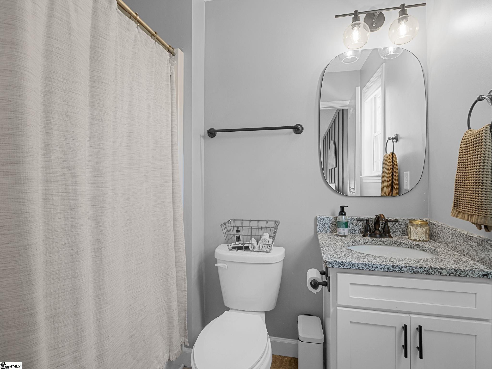 443 Silver Thorne Drive Wellford, SC 29385