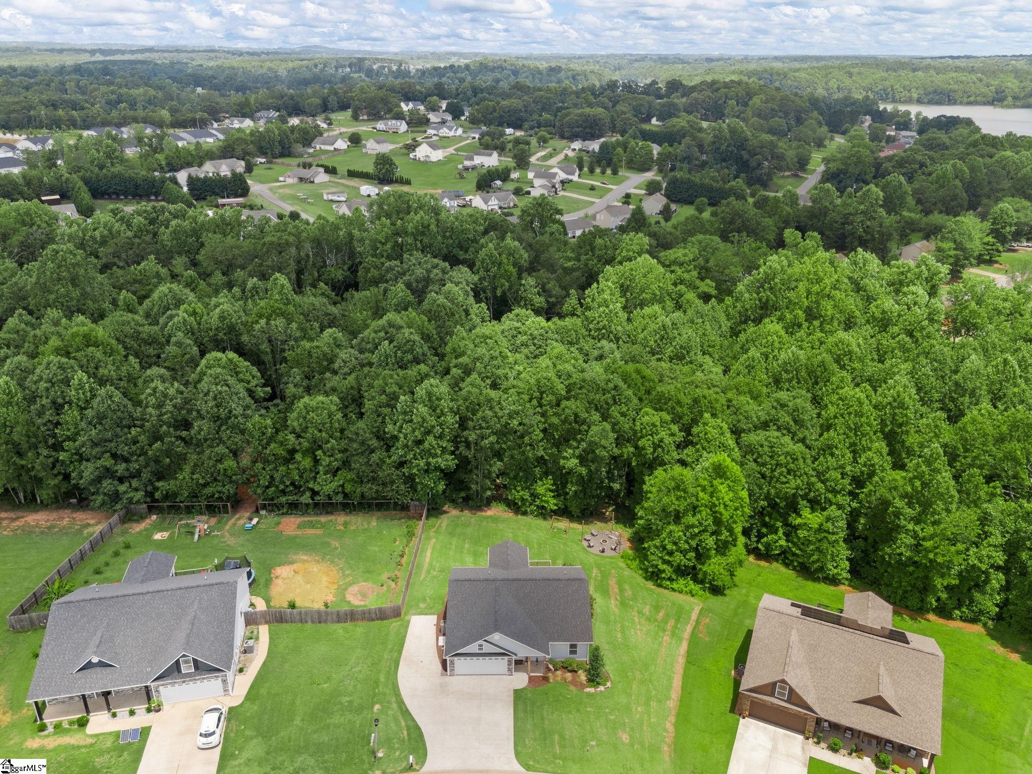 443 Silver Thorne Drive Wellford, SC 29385