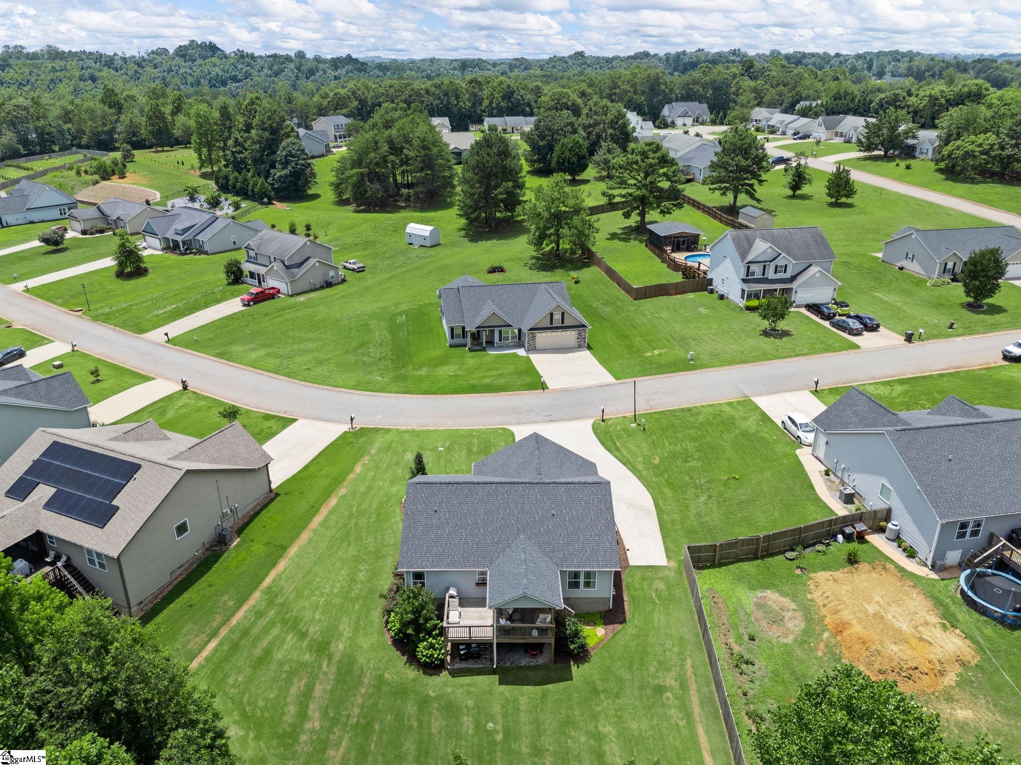 443 Silver Thorne Drive Wellford, SC 29385