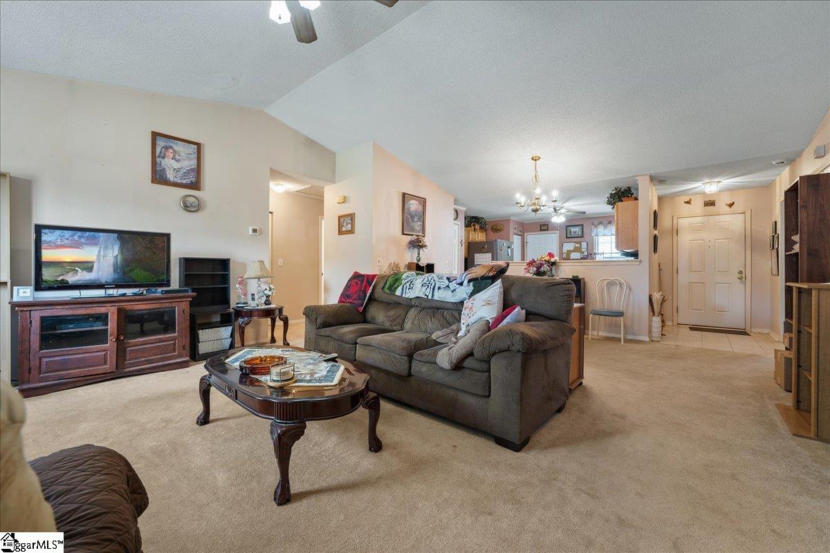 8 Pasture Place Simpsonville, SC 29681