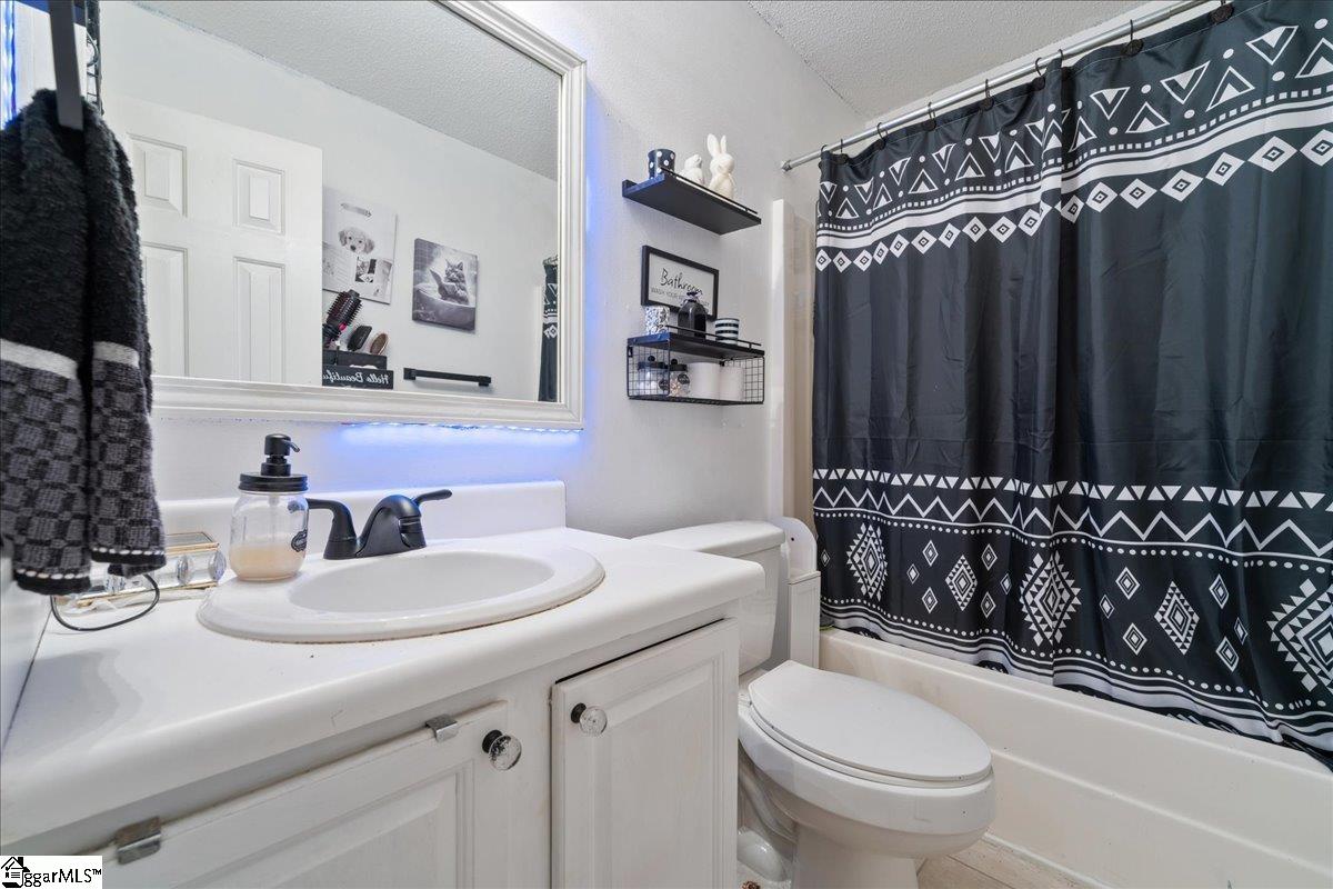 8 Pasture Place Simpsonville, SC 29681