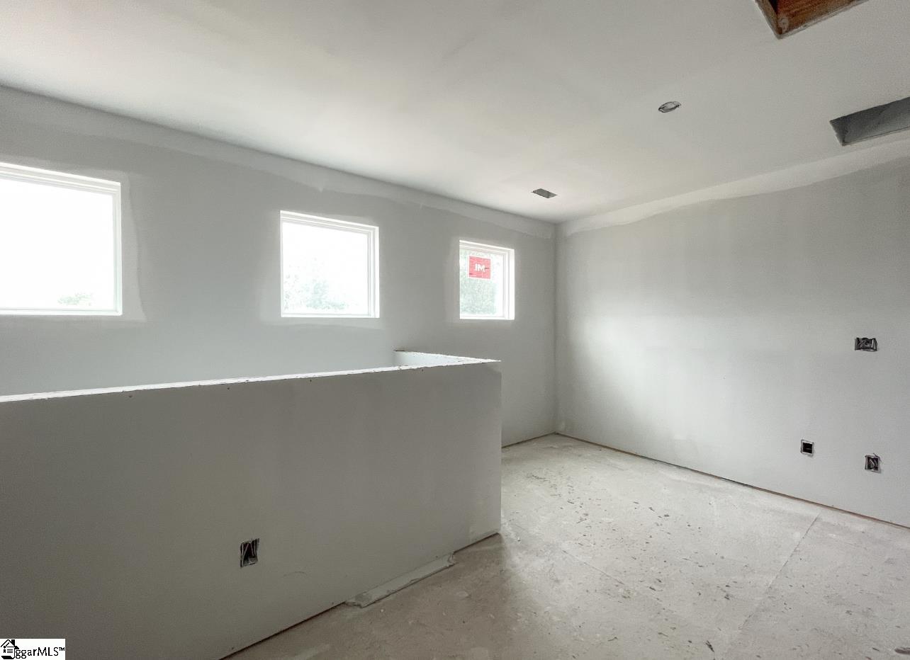 617 Autumn Lake Road Simpsonville, SC 29681