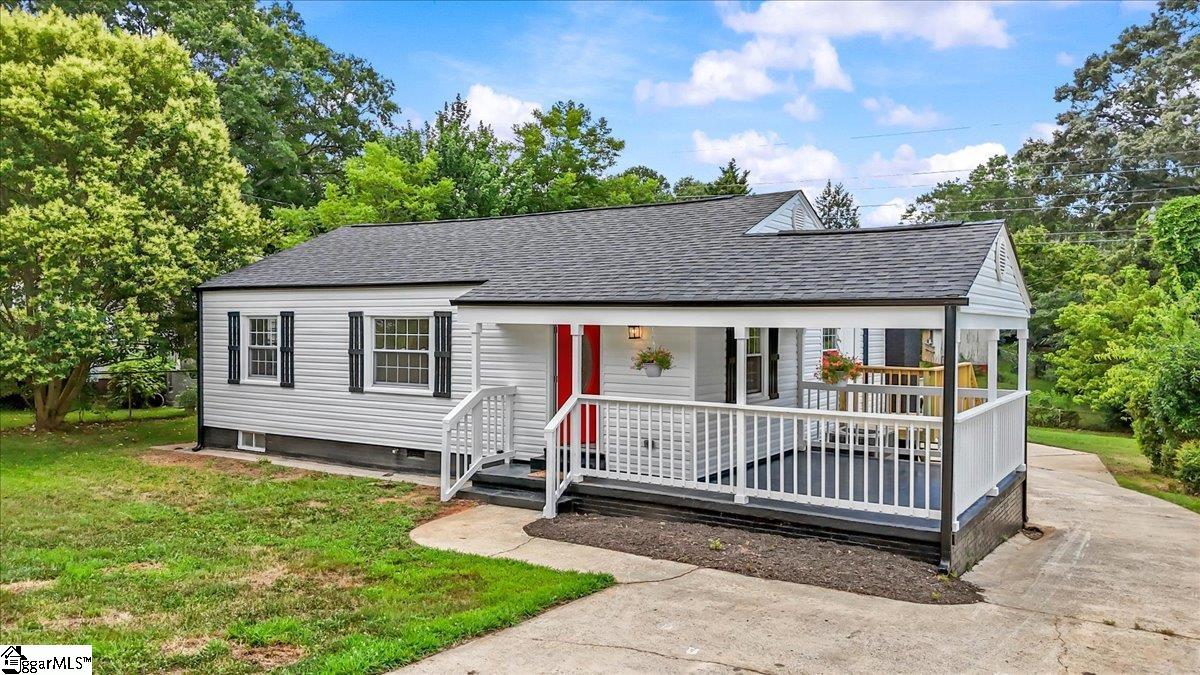 118 S Estate Drive Greenville, SC 29605
