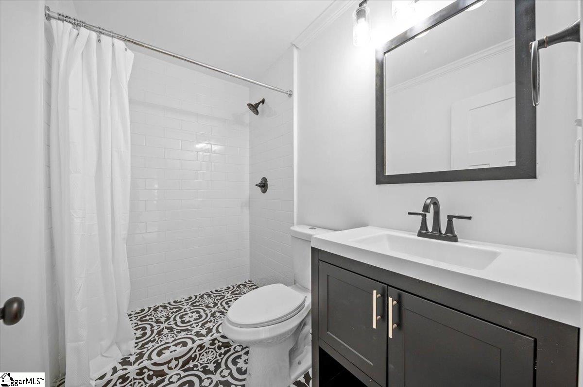 118 S Estate Drive Greenville, SC 29605
